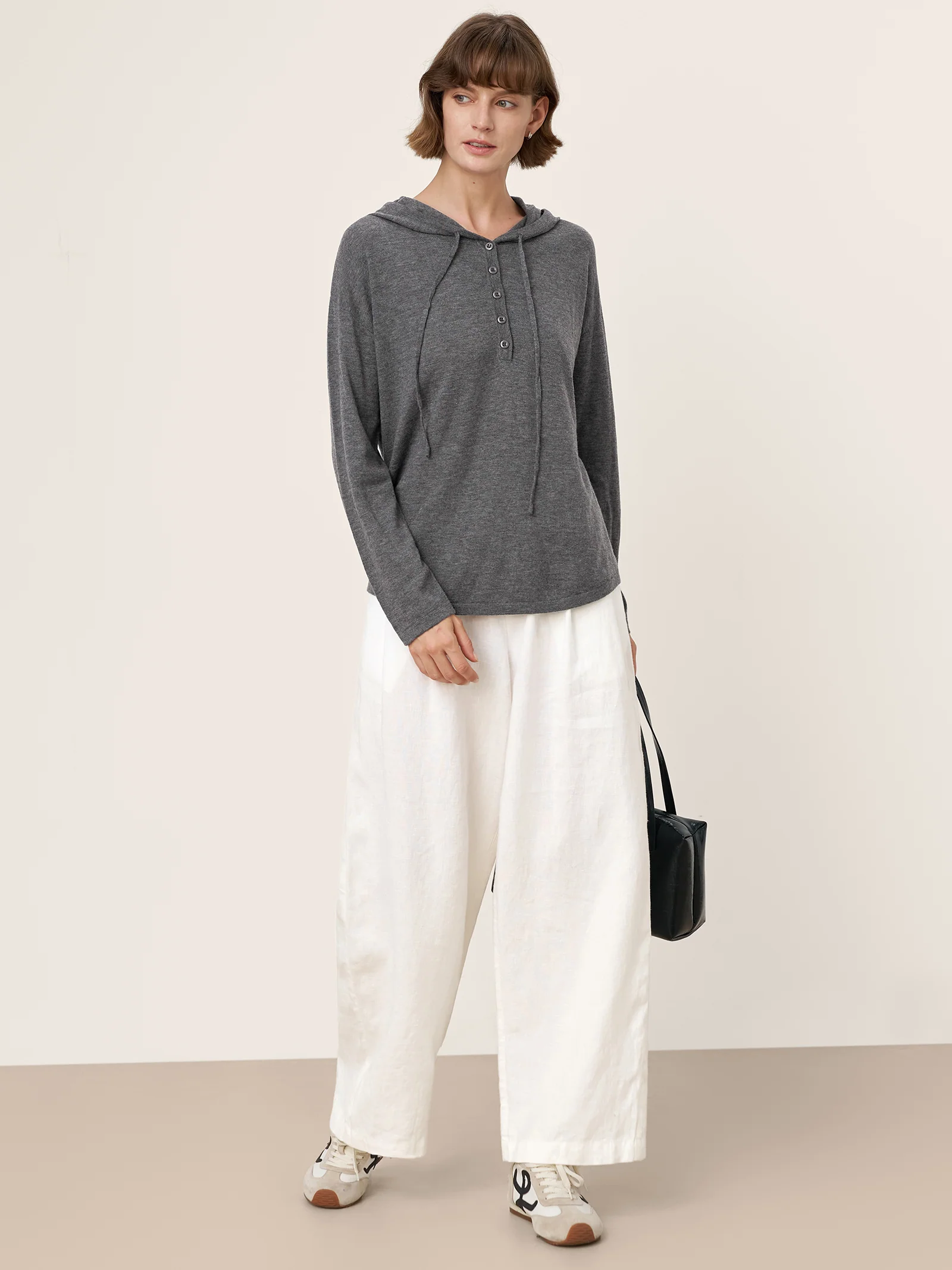 100% Extra-Fine Merino Wool Knit Hooded Sweatshirt SIA - Image 4