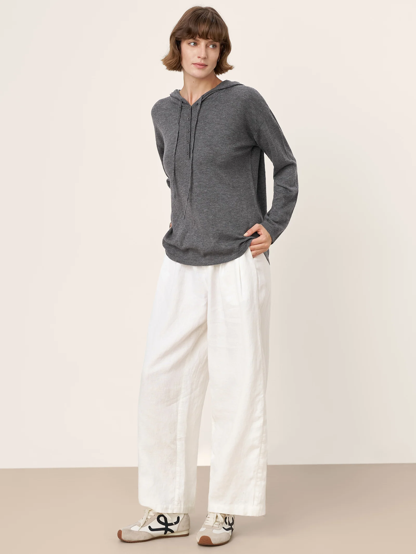 100% Extra-Fine Merino Wool Knit Hooded Sweatshirt SIA - Image 5