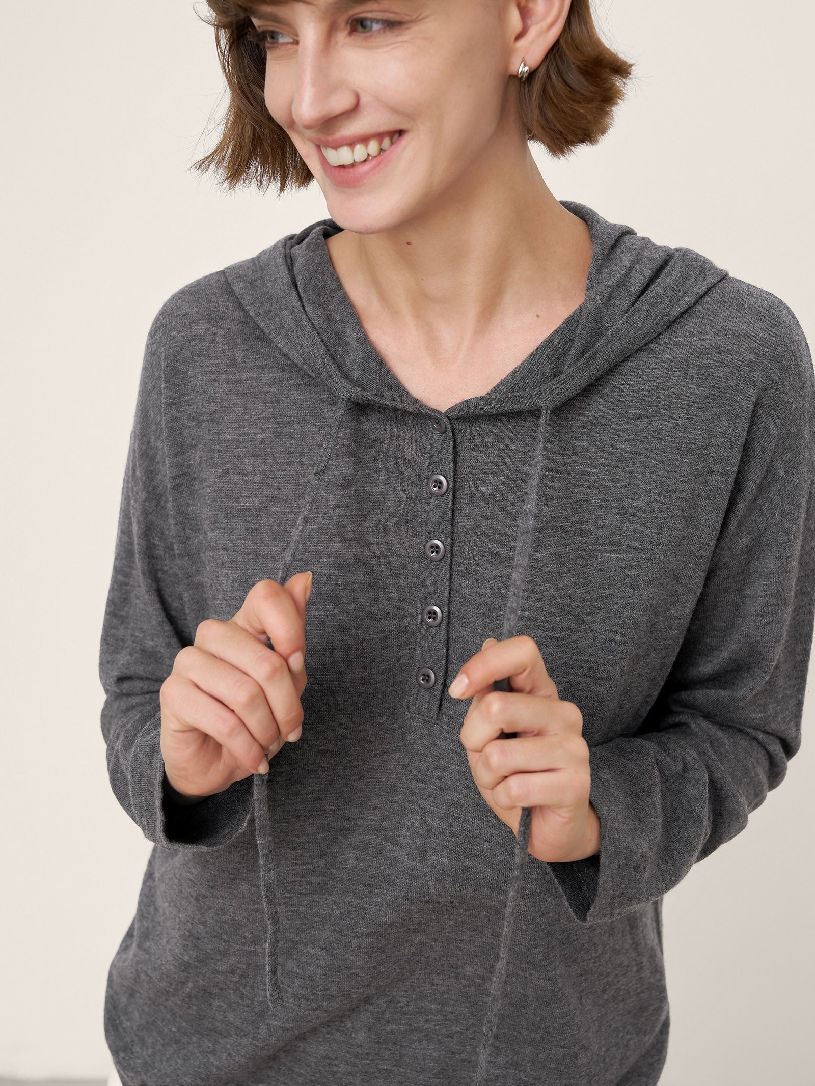 100% Extra-Fine Merino Wool Knit Hooded Sweatshirt SIA - Image 6
