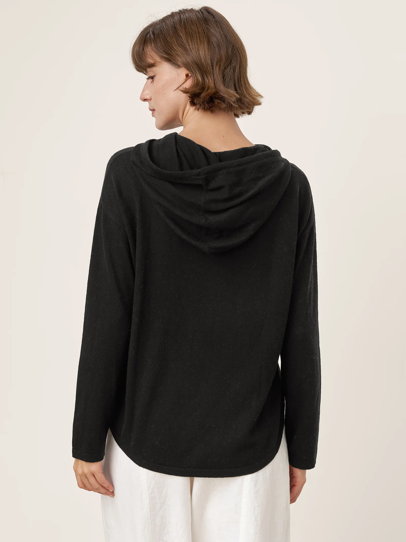 100% Extra-Fine Merino Wool Knit Hooded Sweatshirt SIA - Image 9