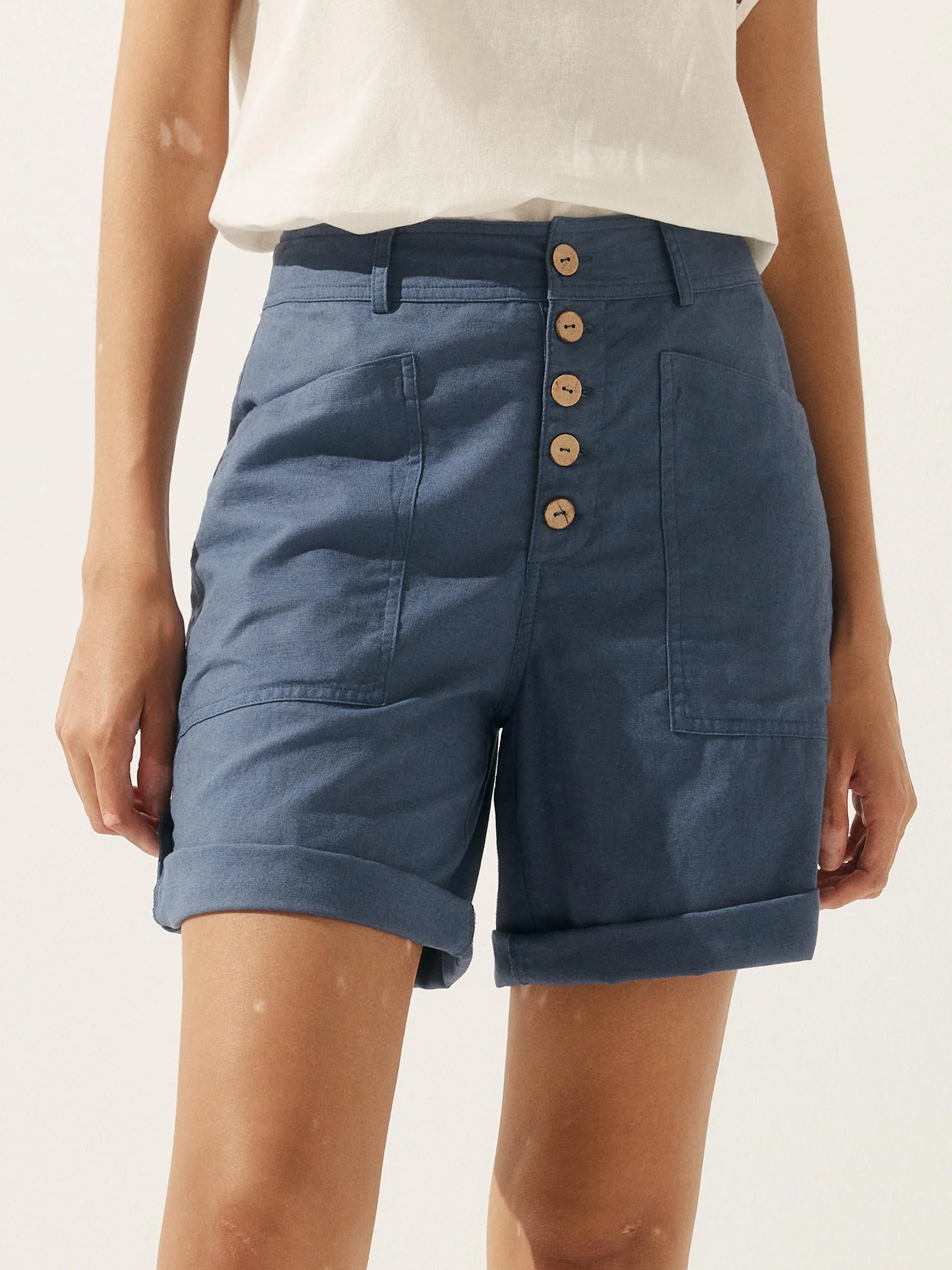 Linen Button-Fly Quarter Shorts LUCY - Image 13