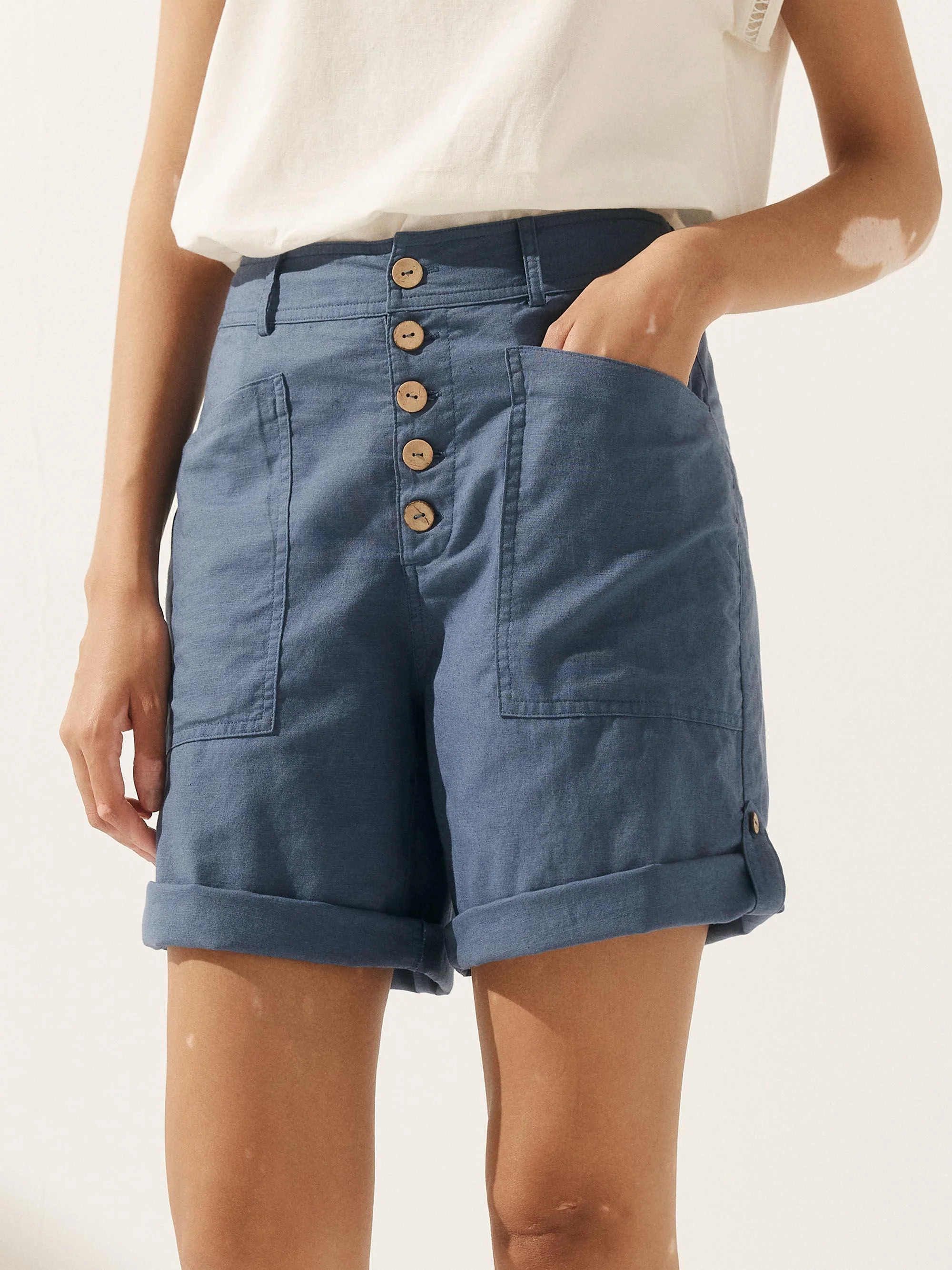 Linen Button-Fly Quarter Shorts LUCY - Image 14