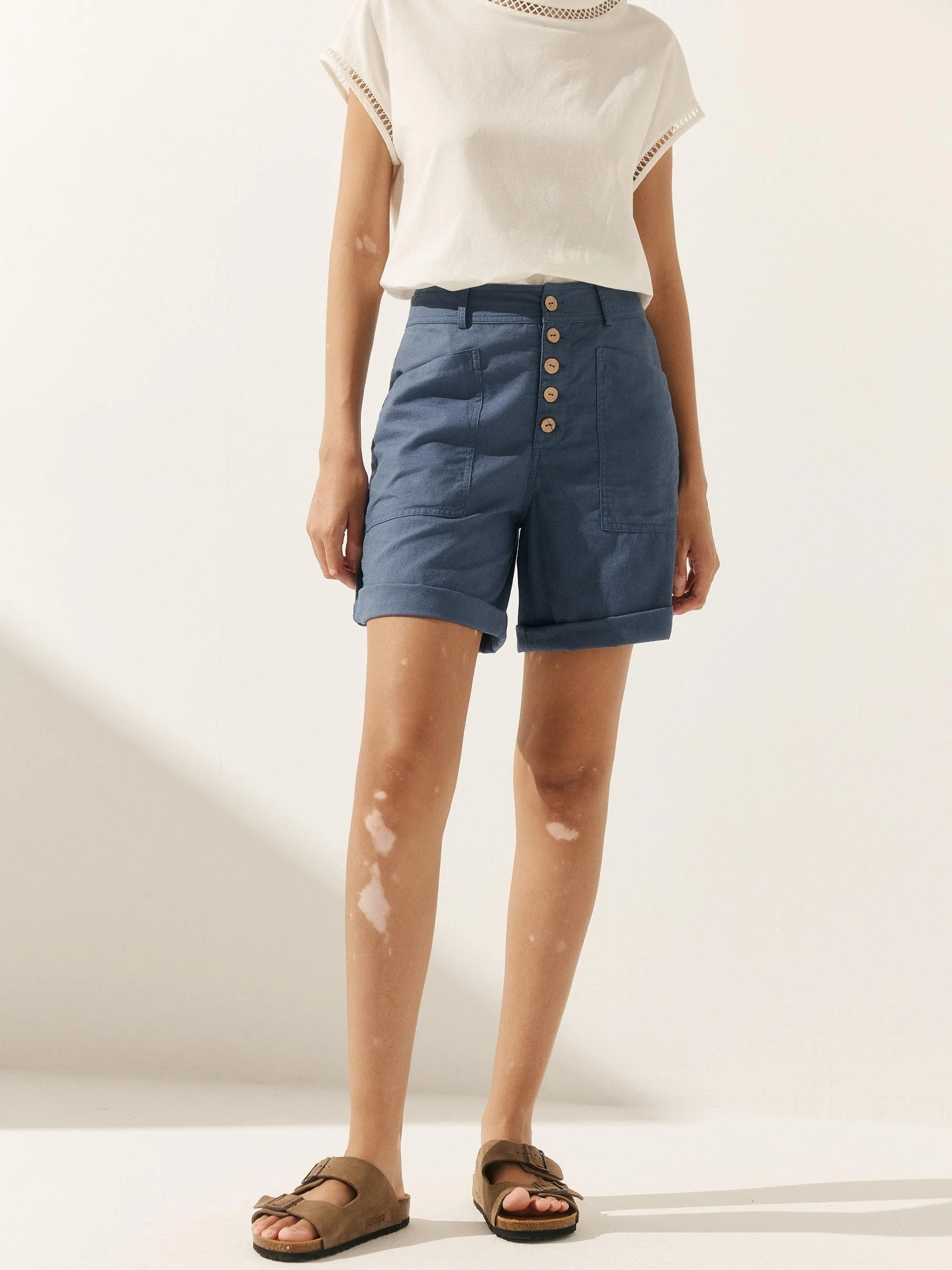 Linen Button-Fly Quarter Shorts LUCY - Image 17