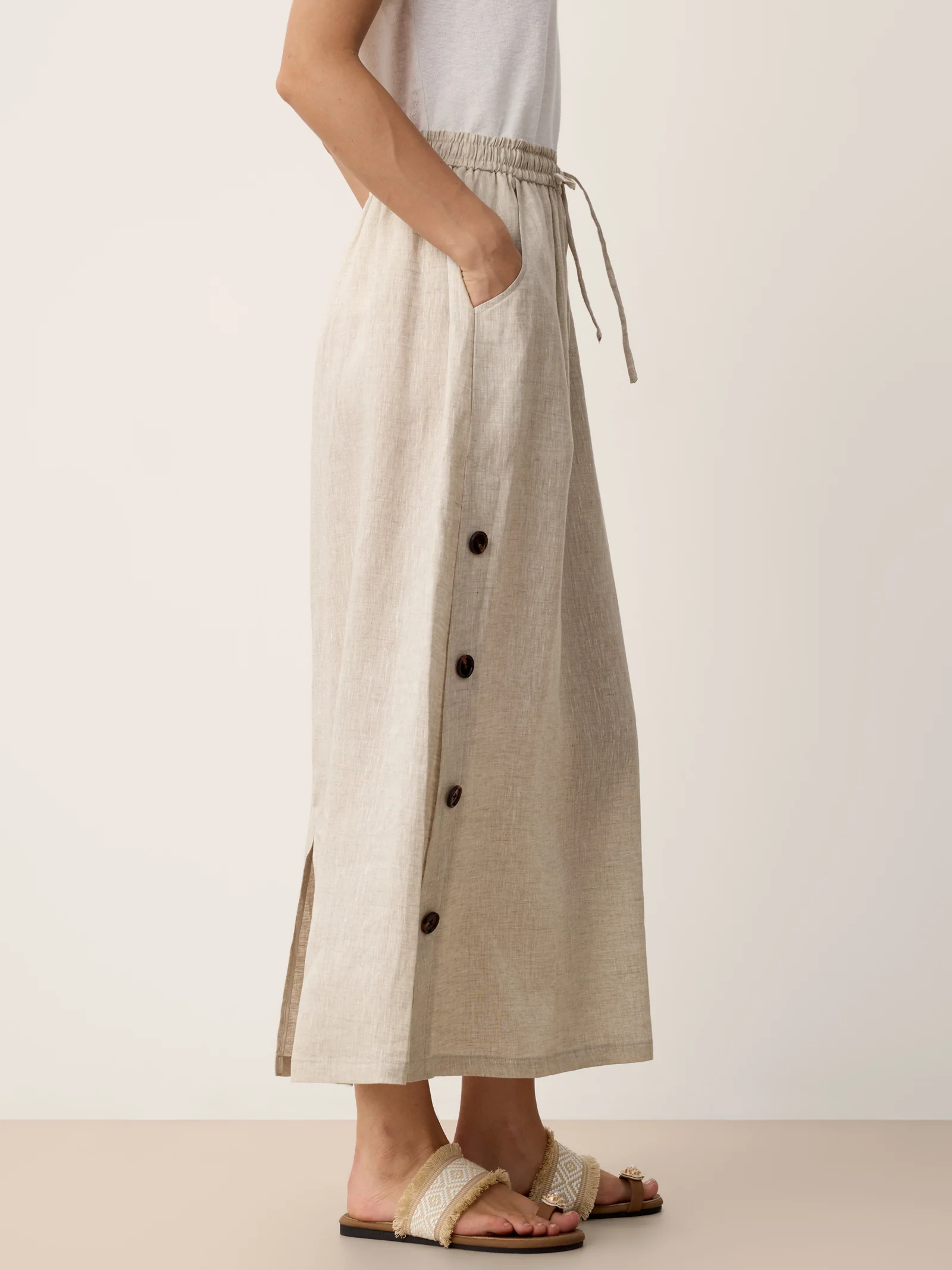 100% Linen Button-Trim Slit Skirt ASTRA - Image 4