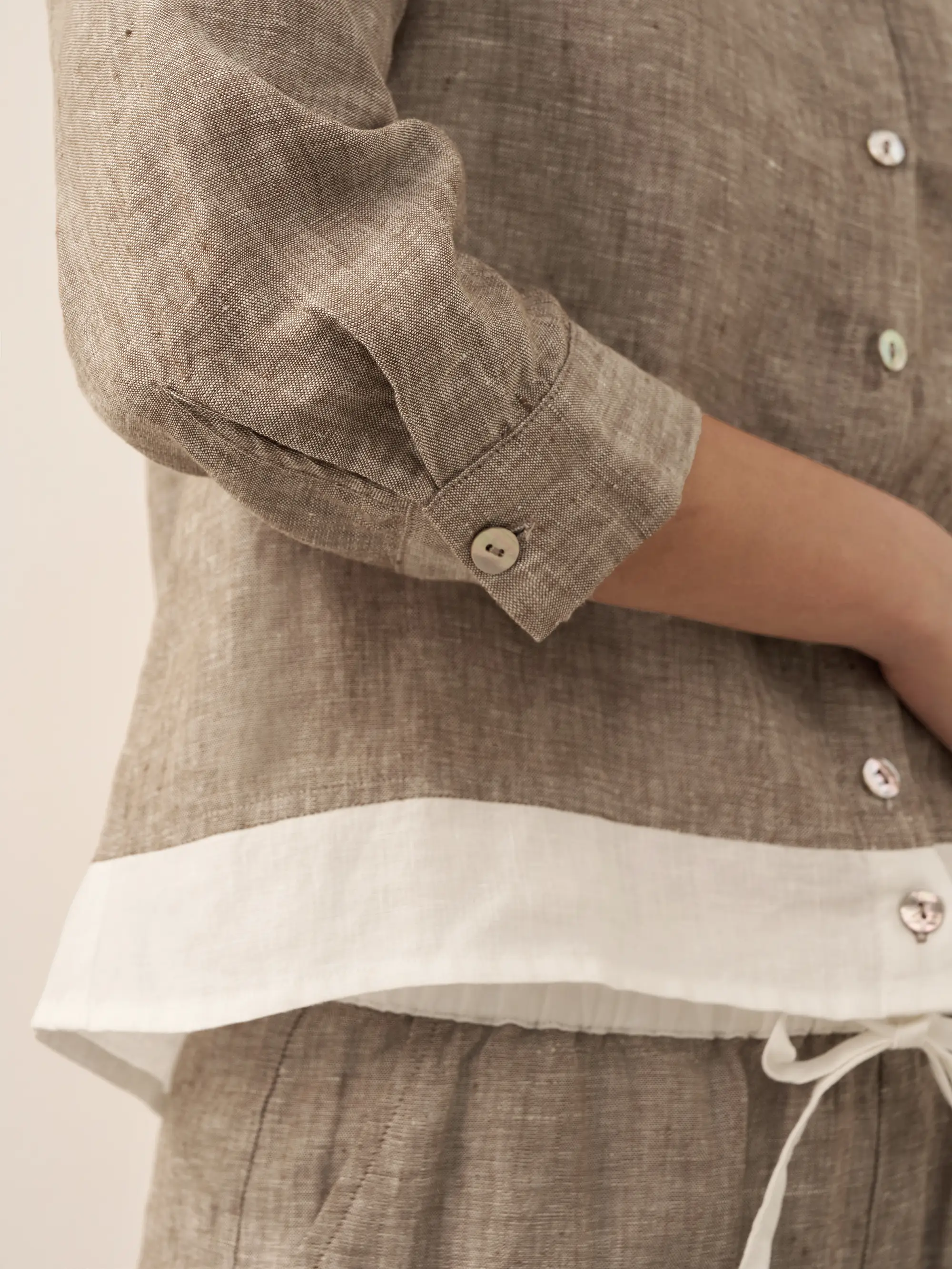 100% Linen Buttoned Closure Color-Blocked Shirt JANICE - Image 25