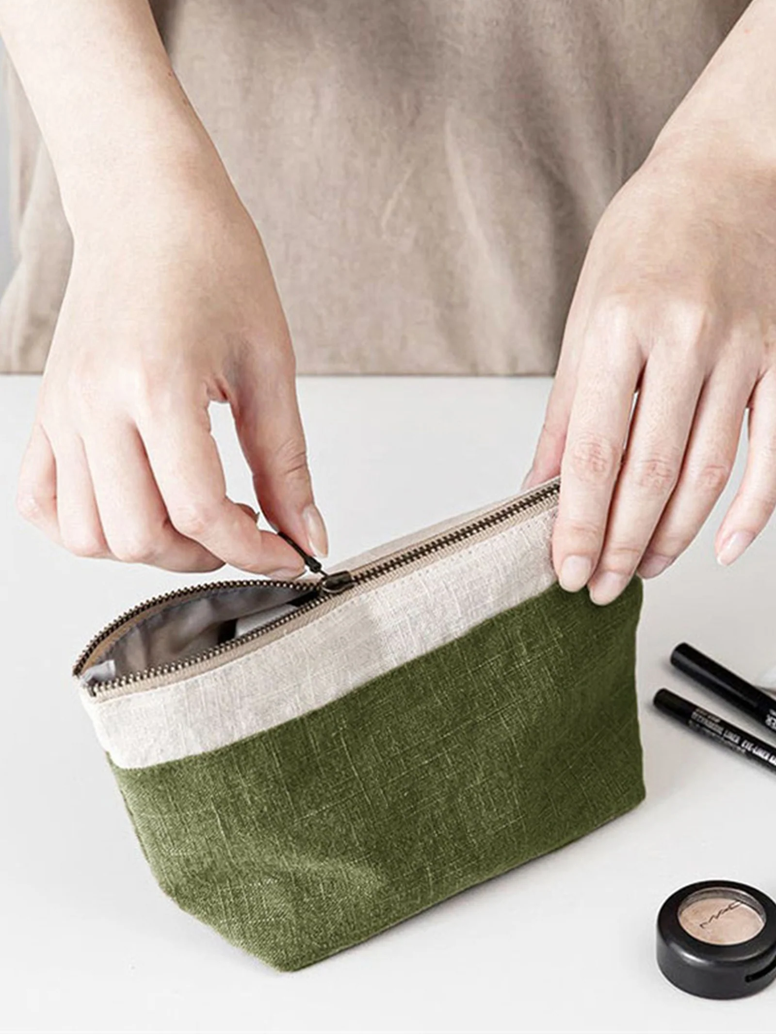 100% Linen Color-Block Zipper Storage Bag - Image 4