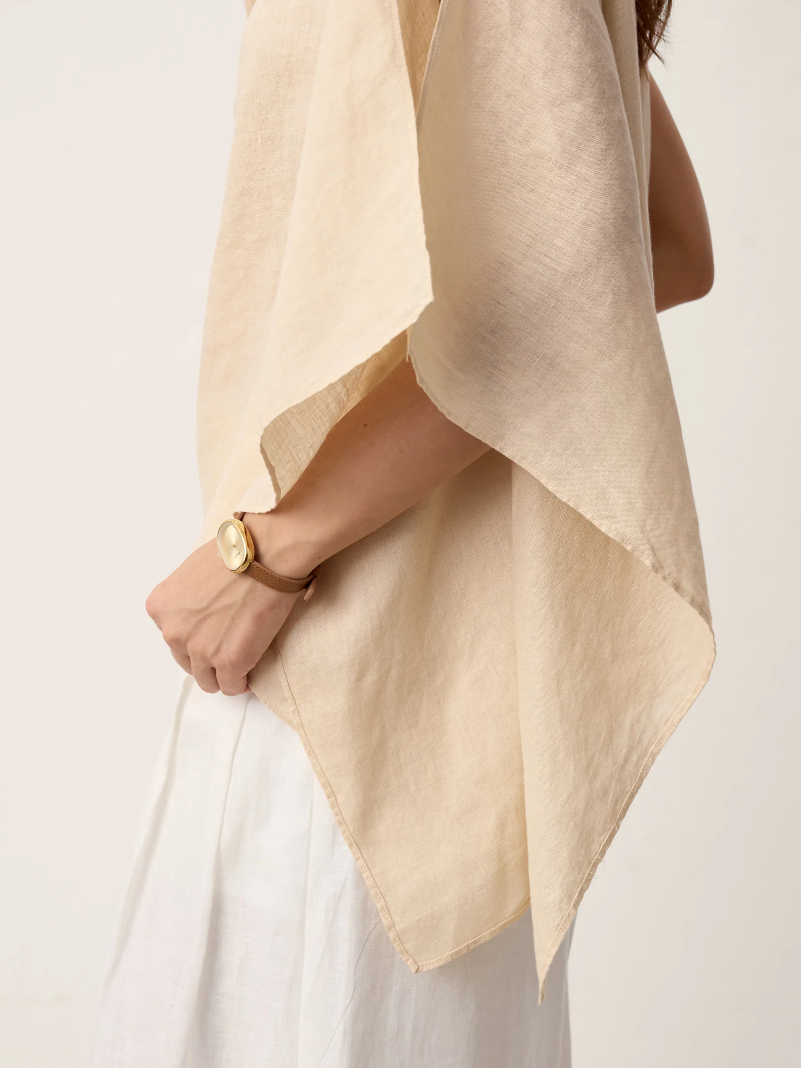 100% Linen Cowl-Neck Asymmetric Top LEVINA - Image 7