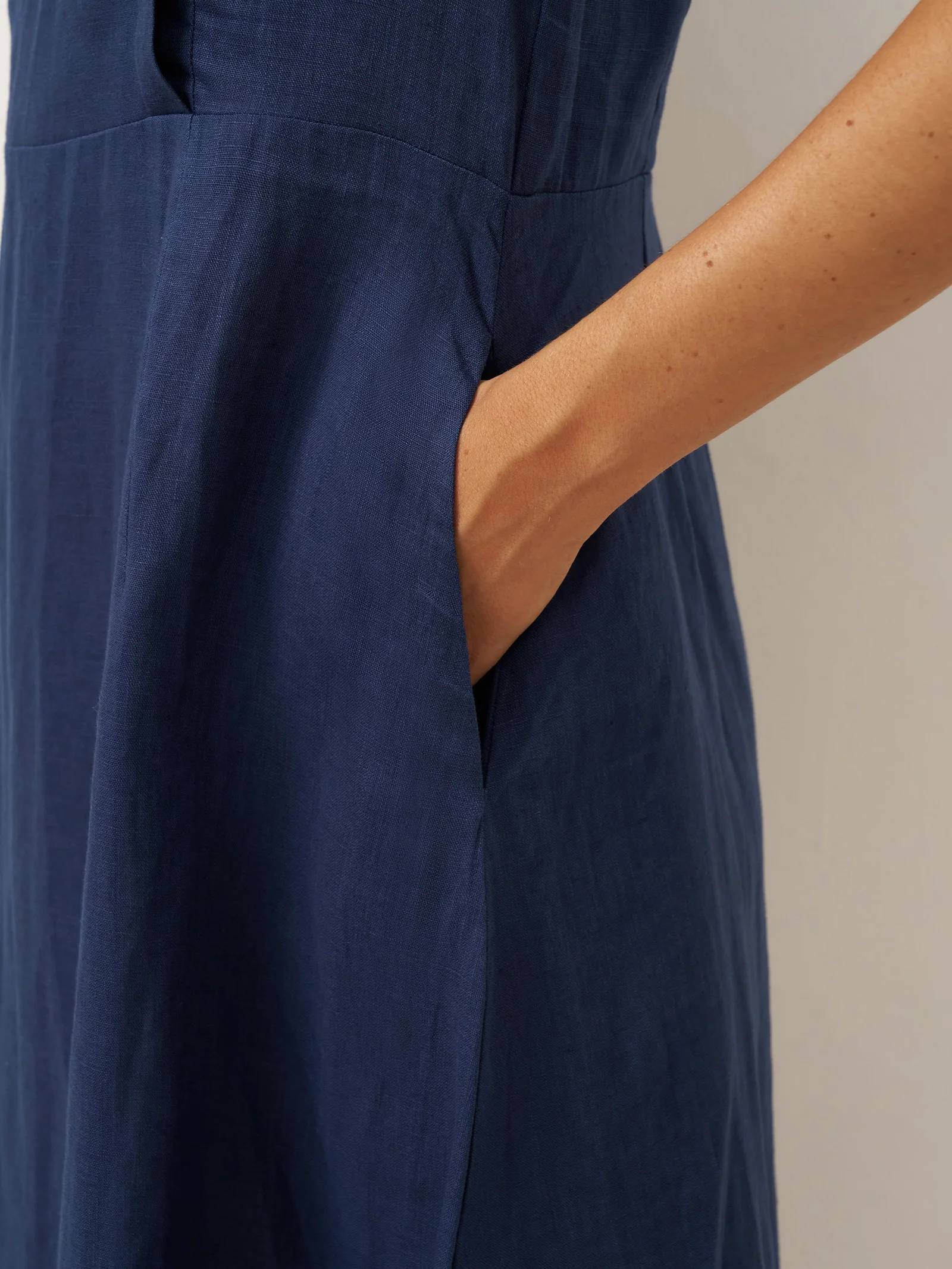 100% Linen Crescent Collar Flutter Sleeve Midi Dress FIONA - Image 11