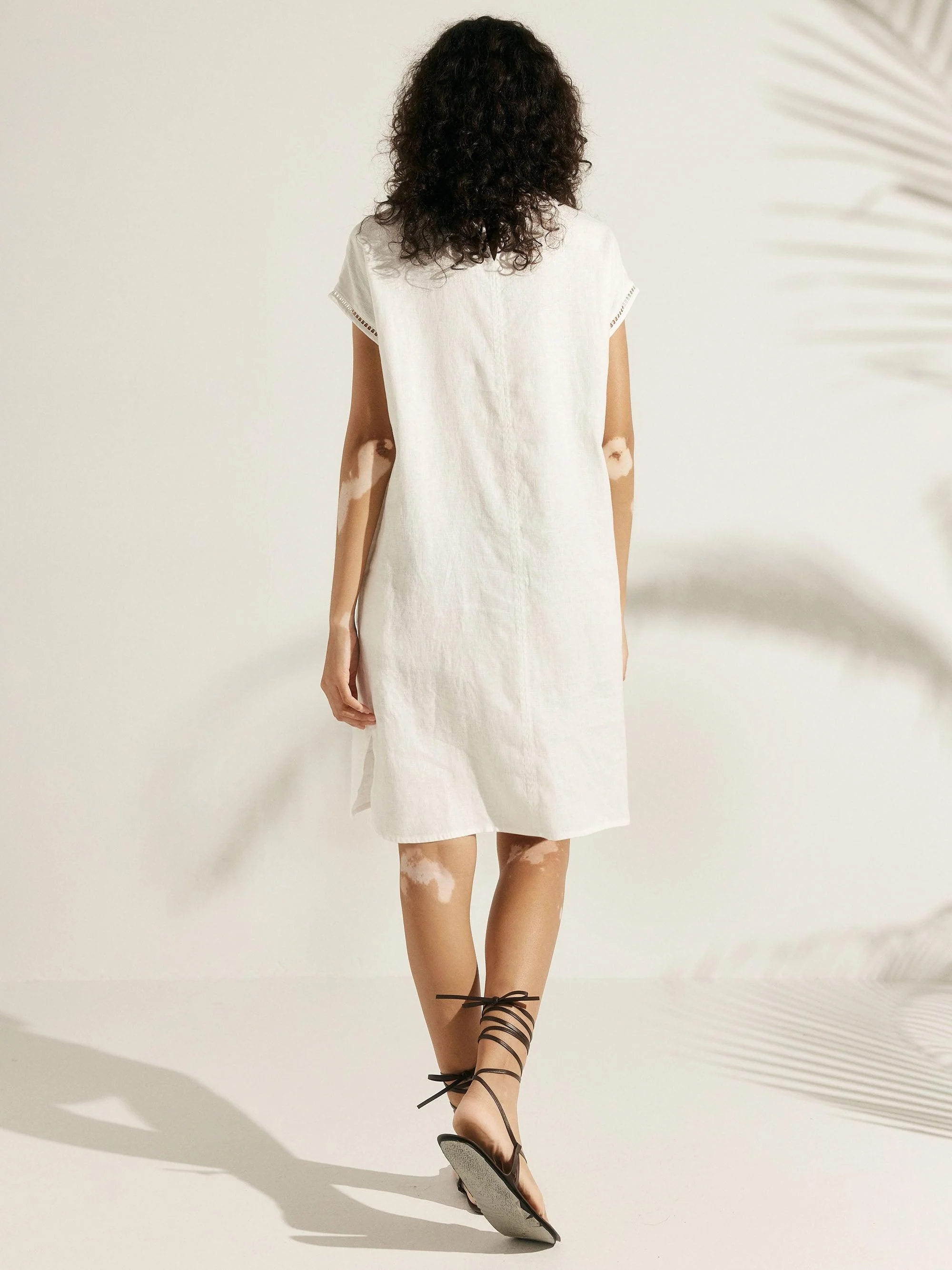 100% Linen Cutout Turtleneck Mini Dress ZAHRA - Image 3