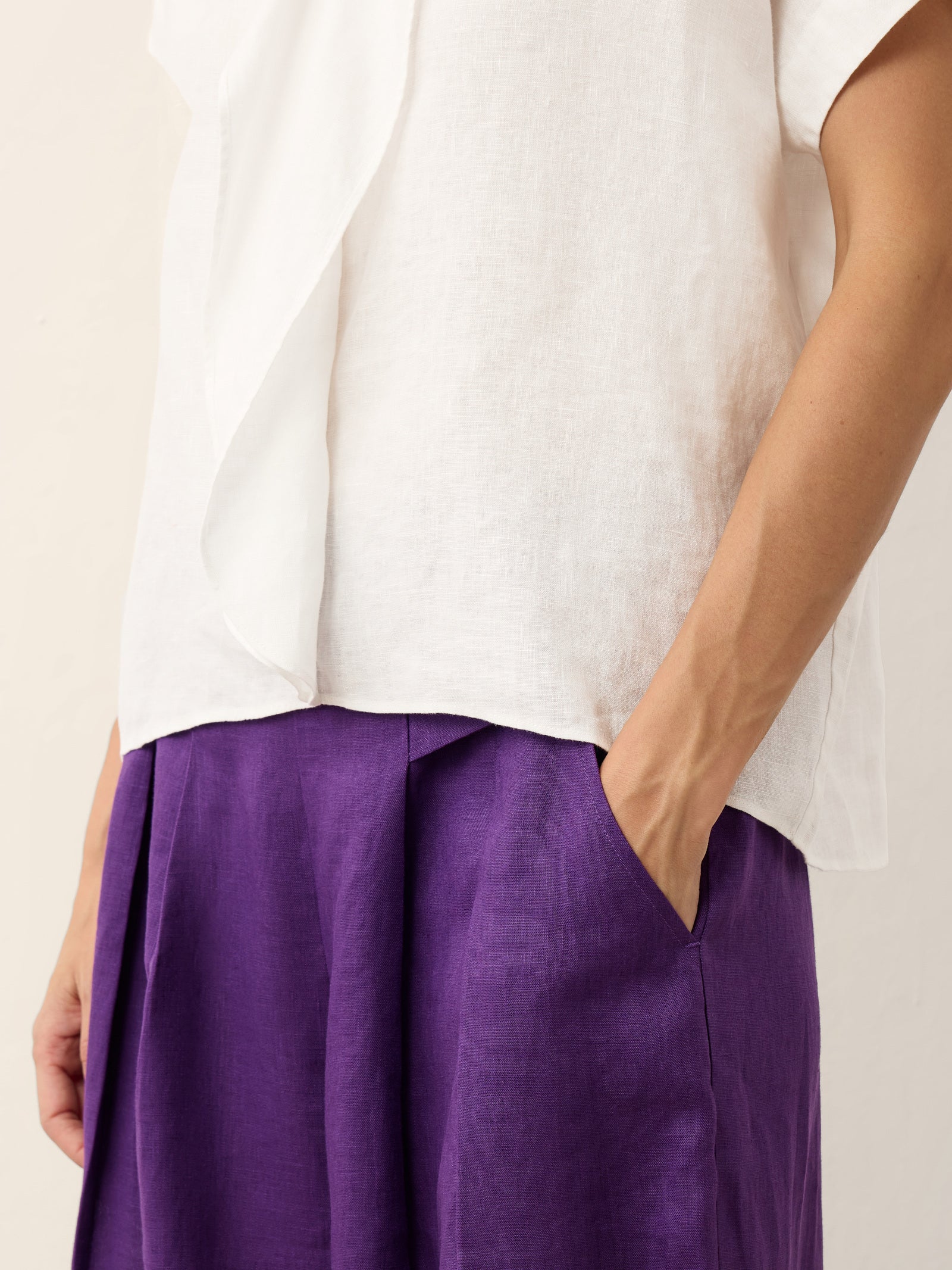 100% Linen Double Ruffle Soft Collar Top VERONICA - Image 9