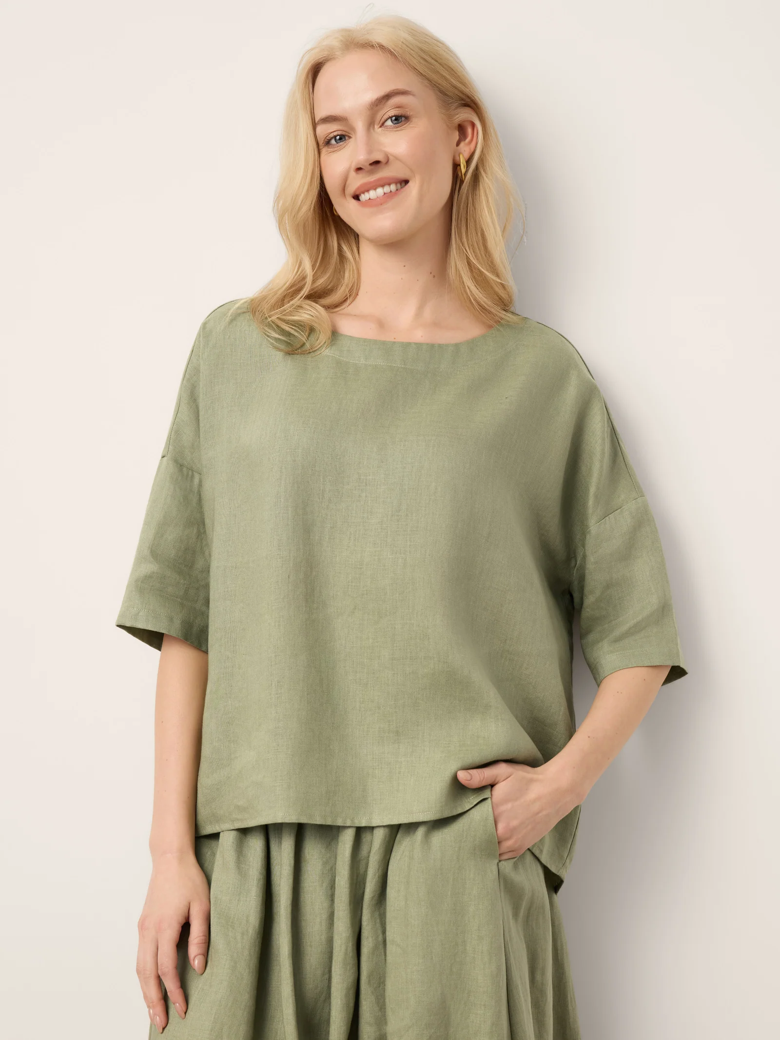 100% Linen Drop Shoulder Shirred Back High-Low Hem Top LINDSEY - Image 6
