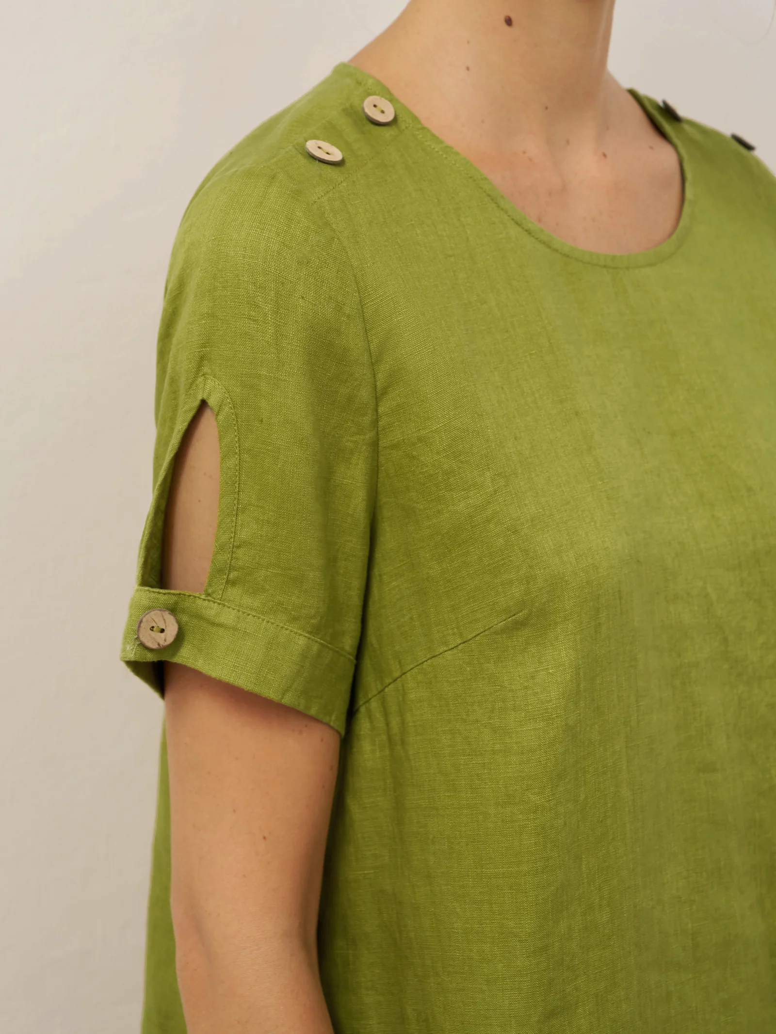 100% Linen Eyelet Short Sleeve Mini Dress LIA - Image 9