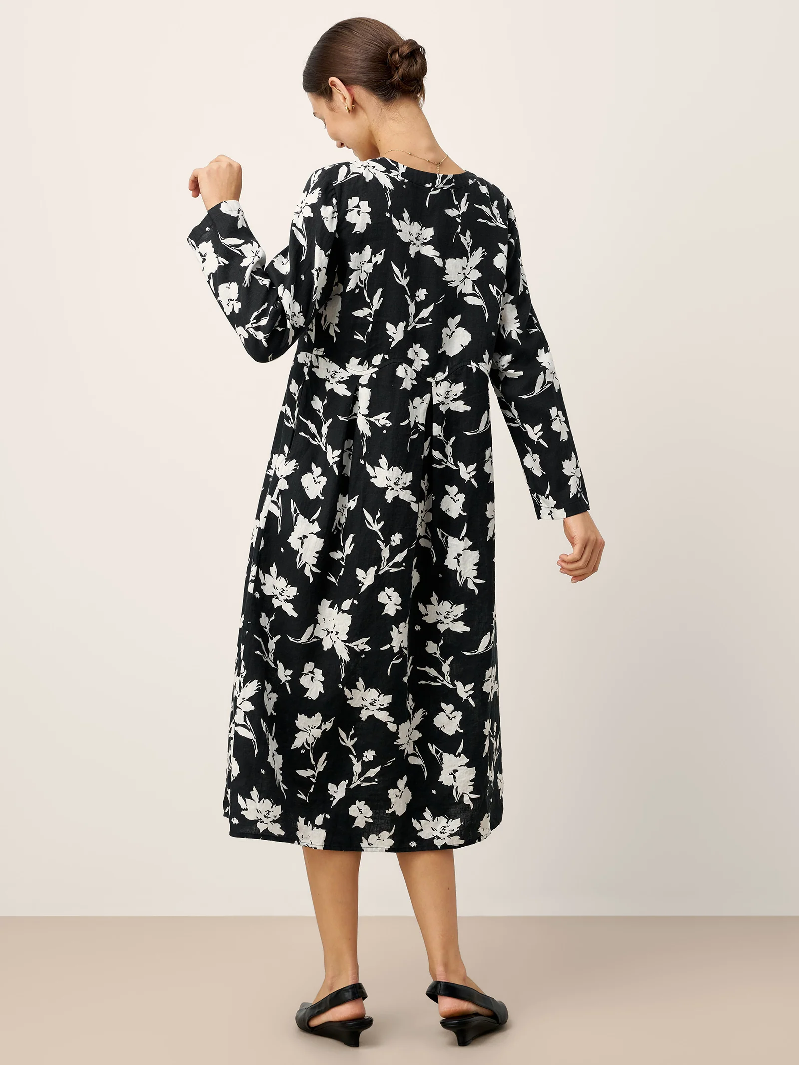 100% Linen Floral Printed Gathered Maxi Dress ELODIE - Image 4