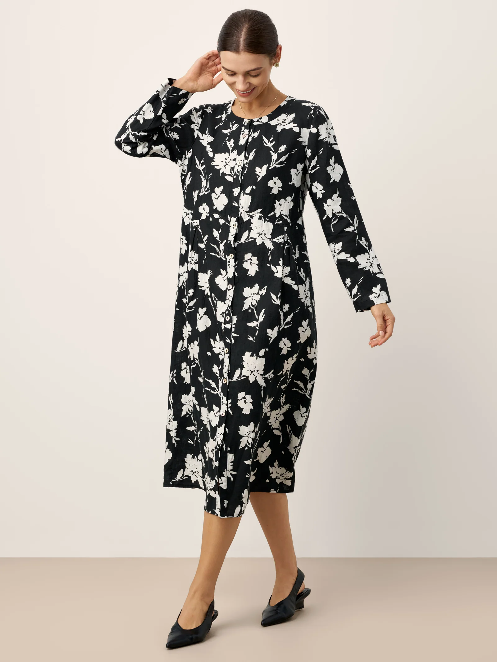 100% Linen Floral Printed Gathered Maxi Dress ELODIE - Image 5