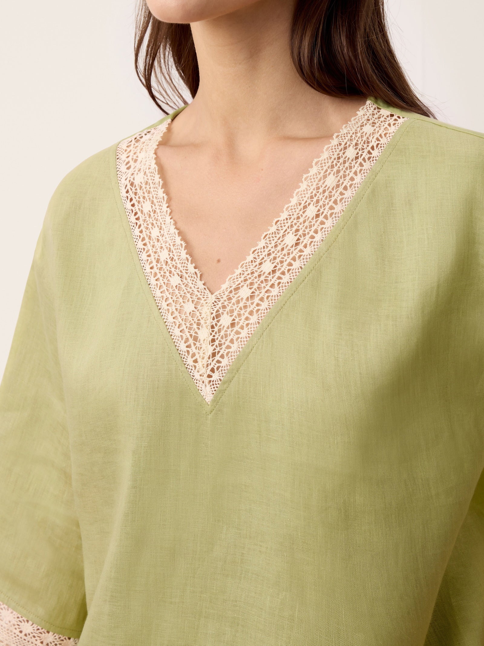 100% Linen Lace-Trim V-Neck Top KEELY - Image 14