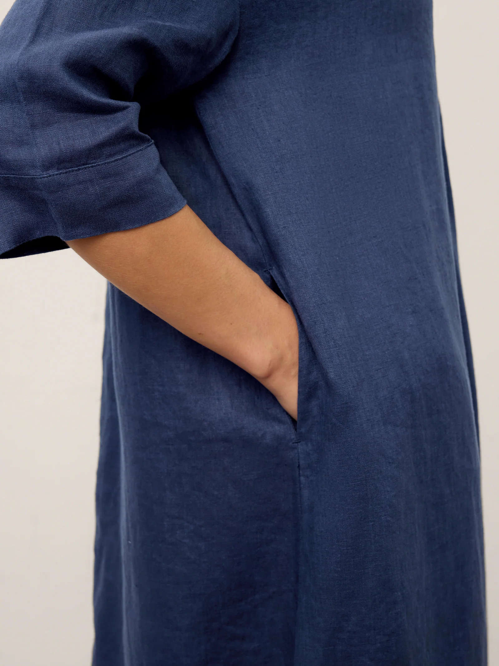 100% Linen Notch Neck Inverted Pleat Maxi Dress MATILDE - Image 9