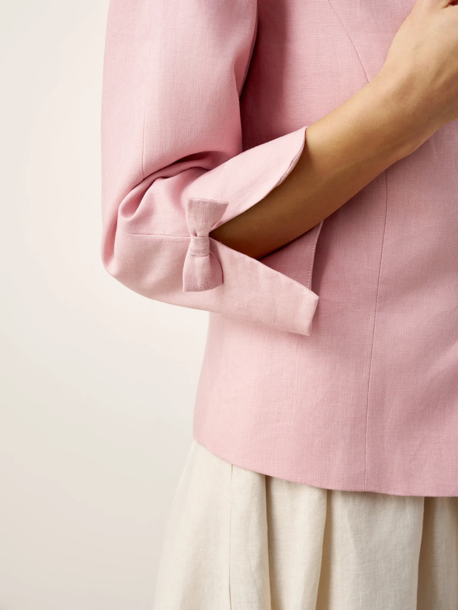 100% Linen Bow Cuff Stand Collar Jacket FINOLA - Image 7