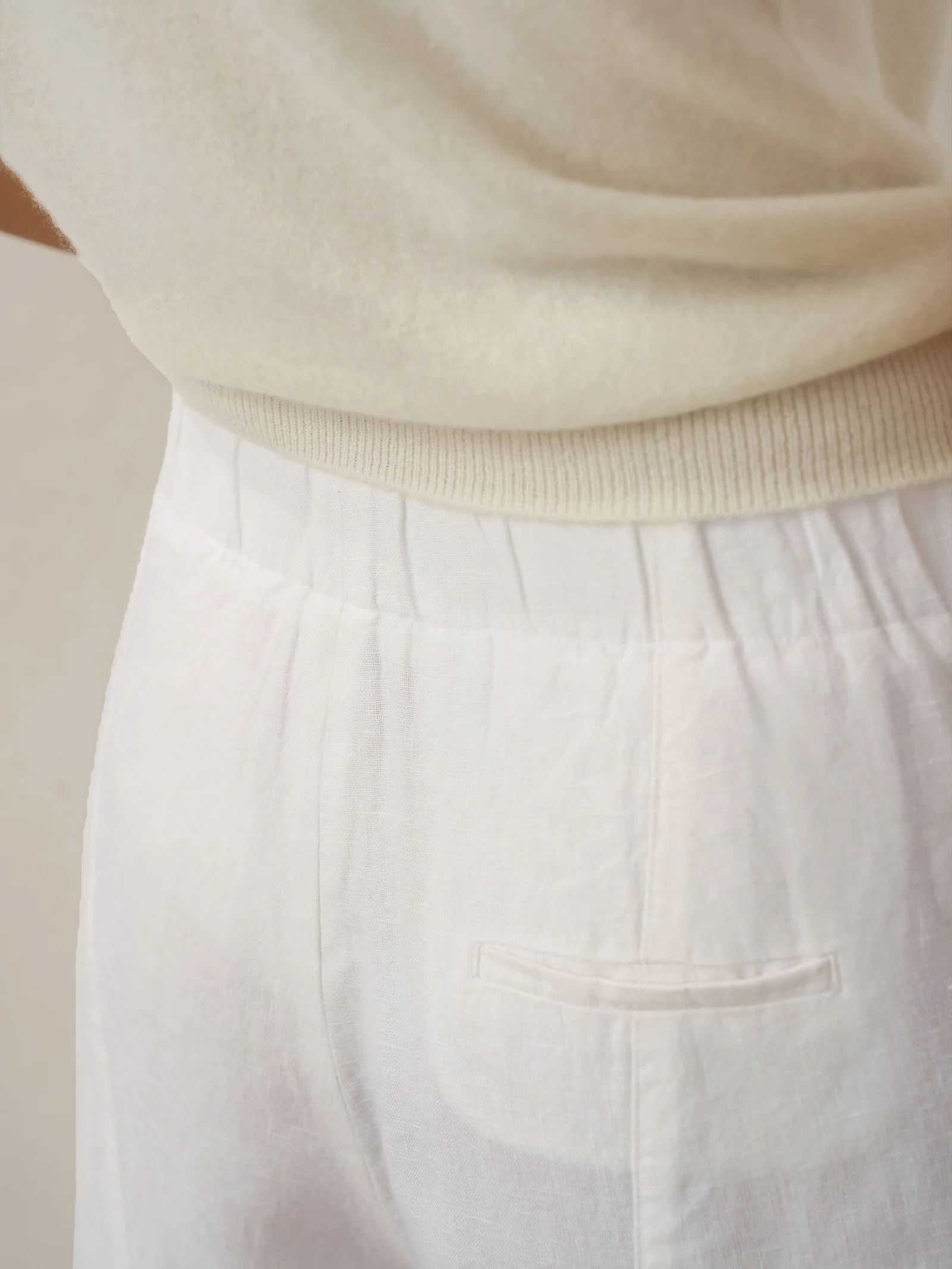 100% Linen Relaxed Fit Straight Leg Trousers KINSLEY - Image 9