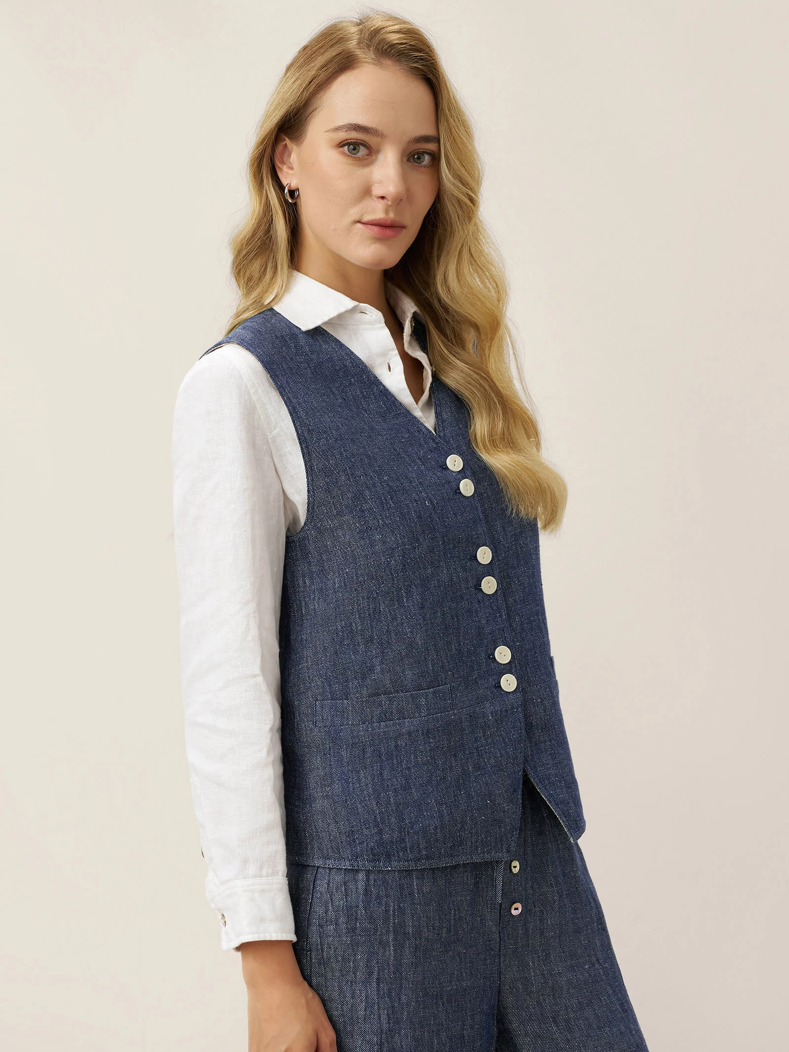 100% Linen Reversible Denim Texture Button Front Vest HARPER - Image 5