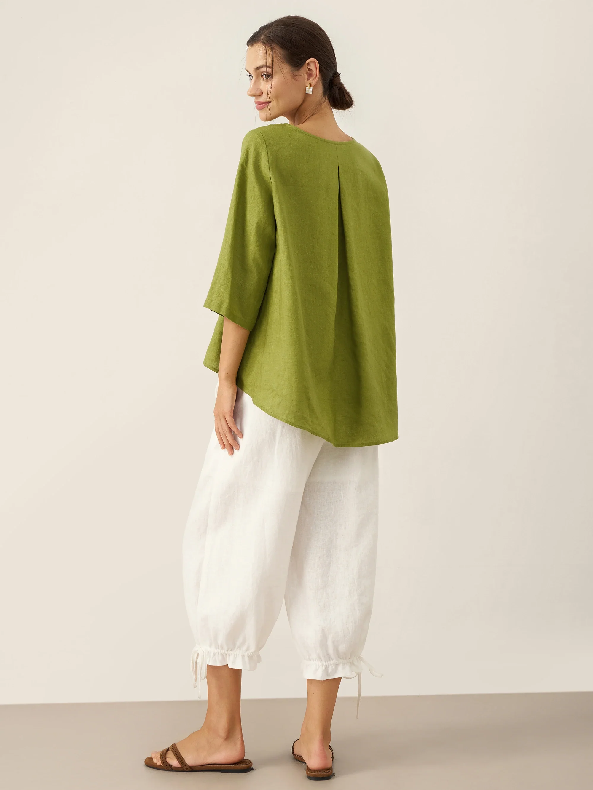 100% Linen Round Neck Asymmetrical Hem Top BRIANNA - Image 12