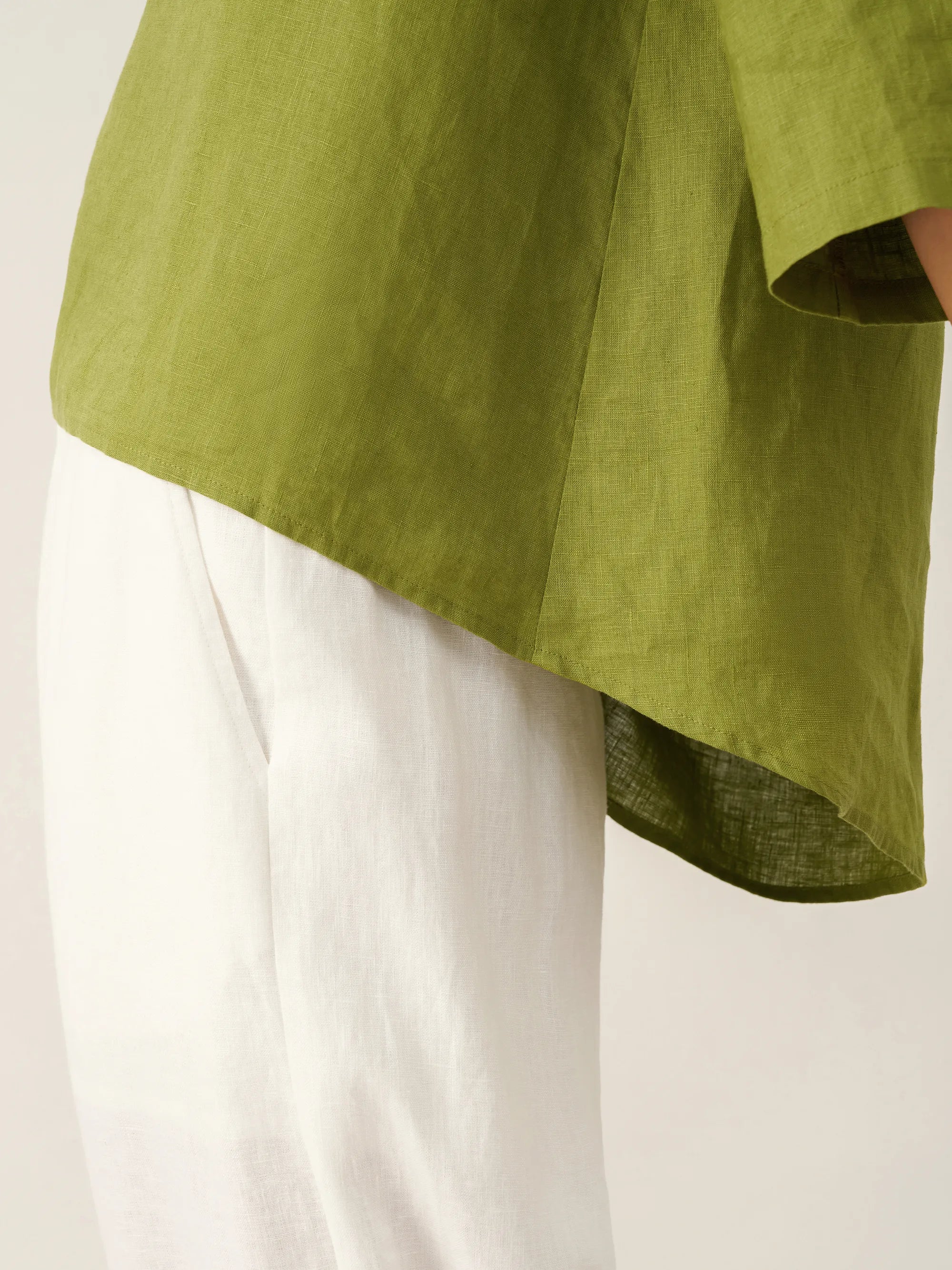 100% Linen Round Neck Asymmetrical Hem Top BRIANNA - Image 14