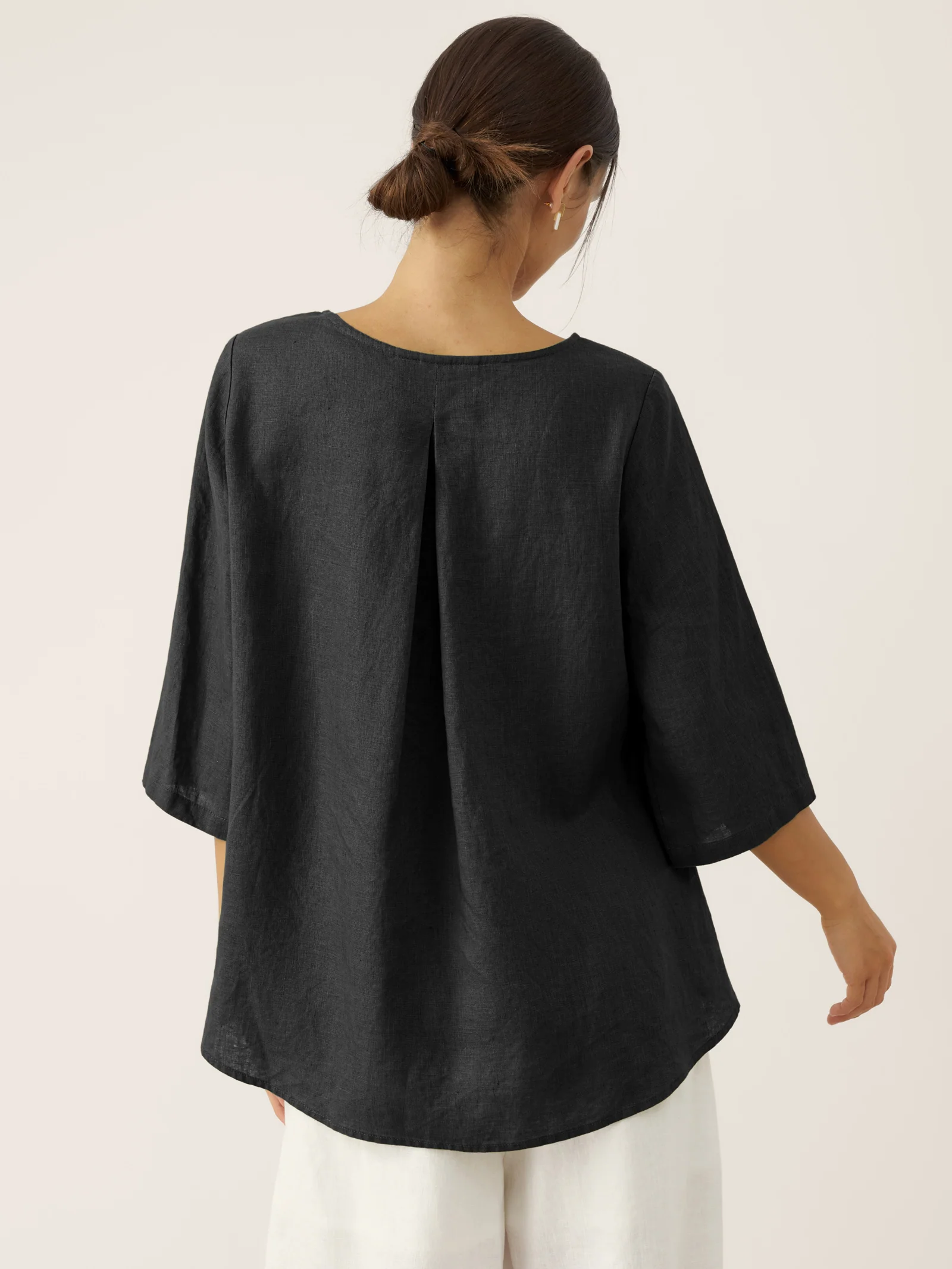 100% Linen Round Neck Asymmetrical Hem Top BRIANNA - Image 18