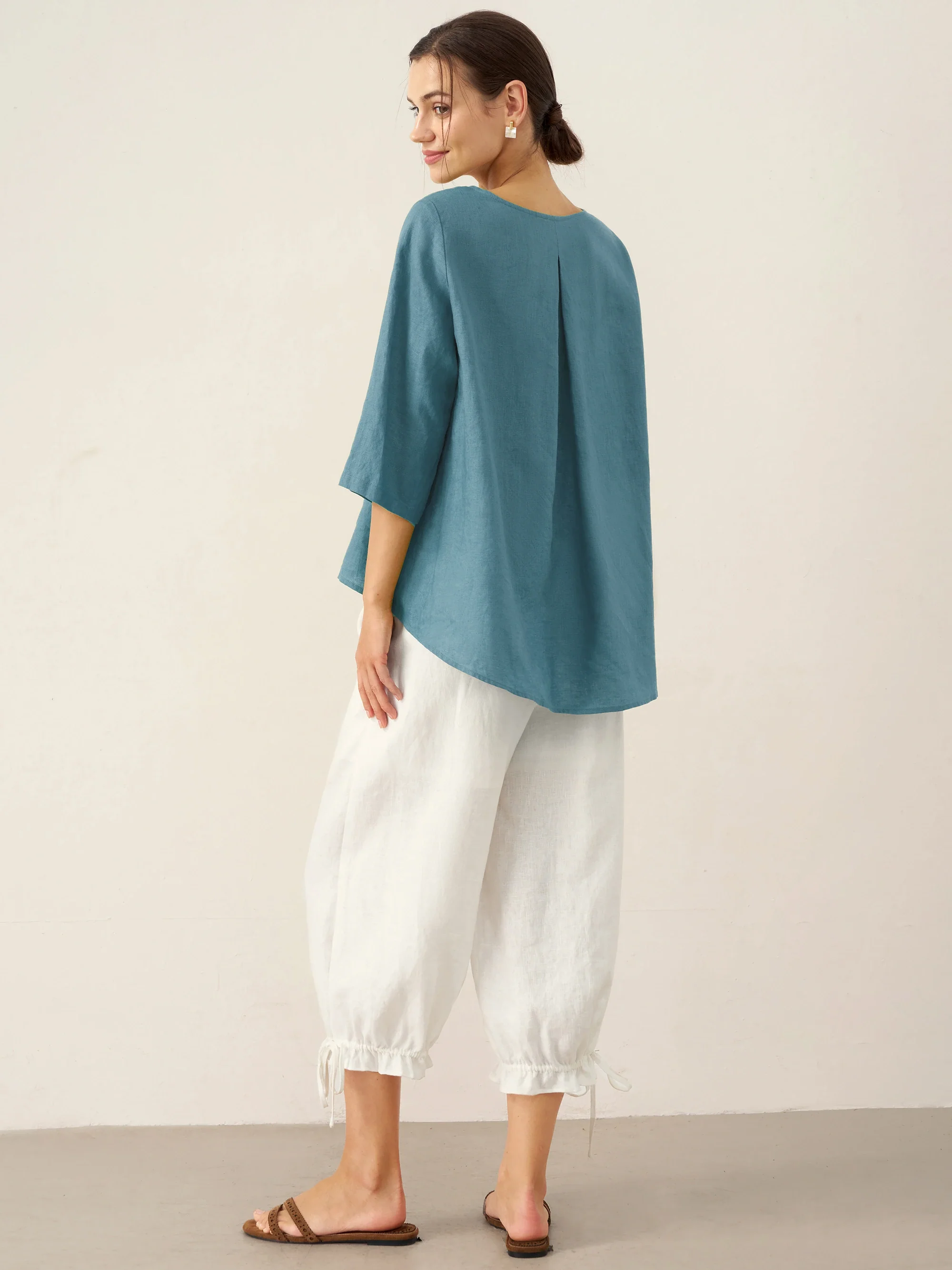 100% Linen Round Neck Asymmetrical Hem Top BRIANNA - Image 2