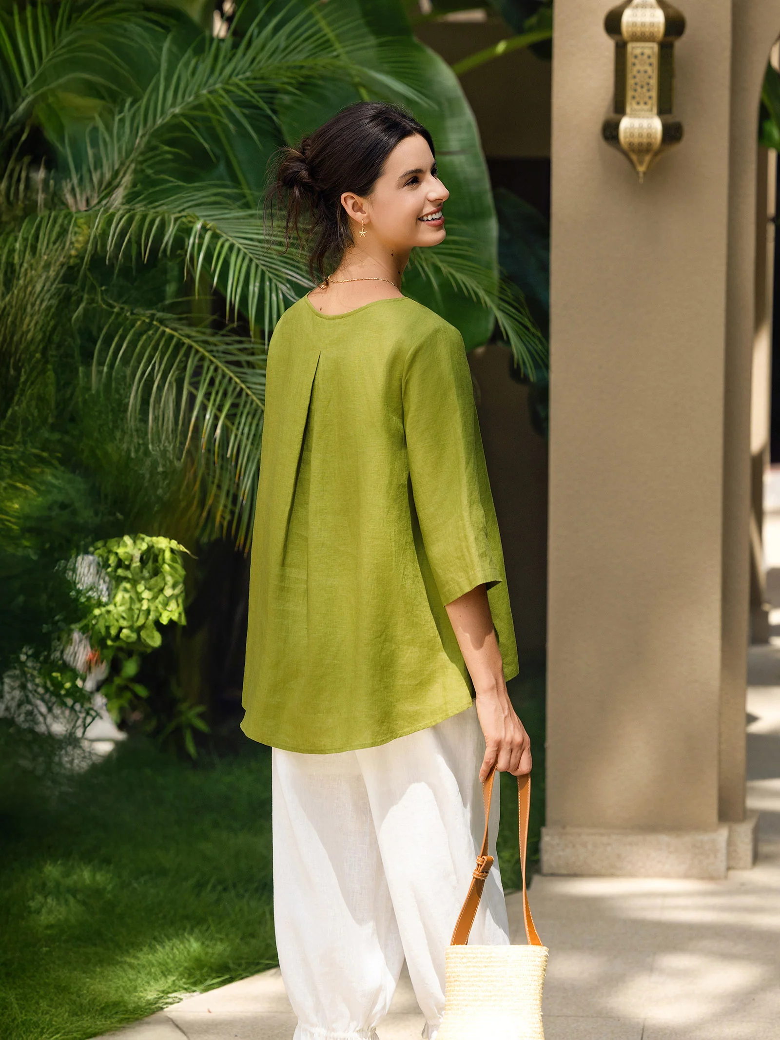 100% Linen Round Neck Asymmetrical Hem Top BRIANNA - Image 7