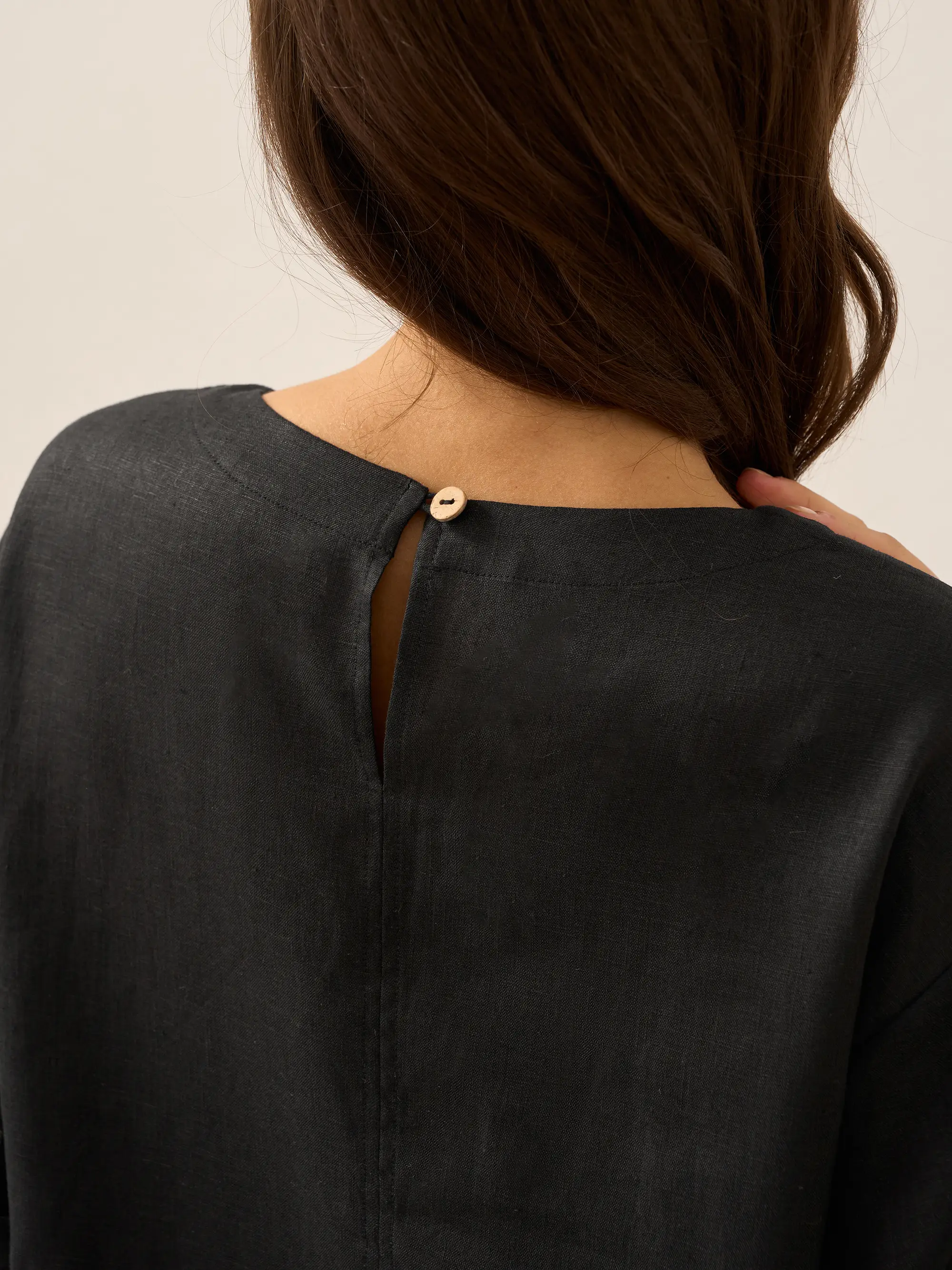 100% Linen Round Neck Button Detail Midi Dress JELENA - Image 8