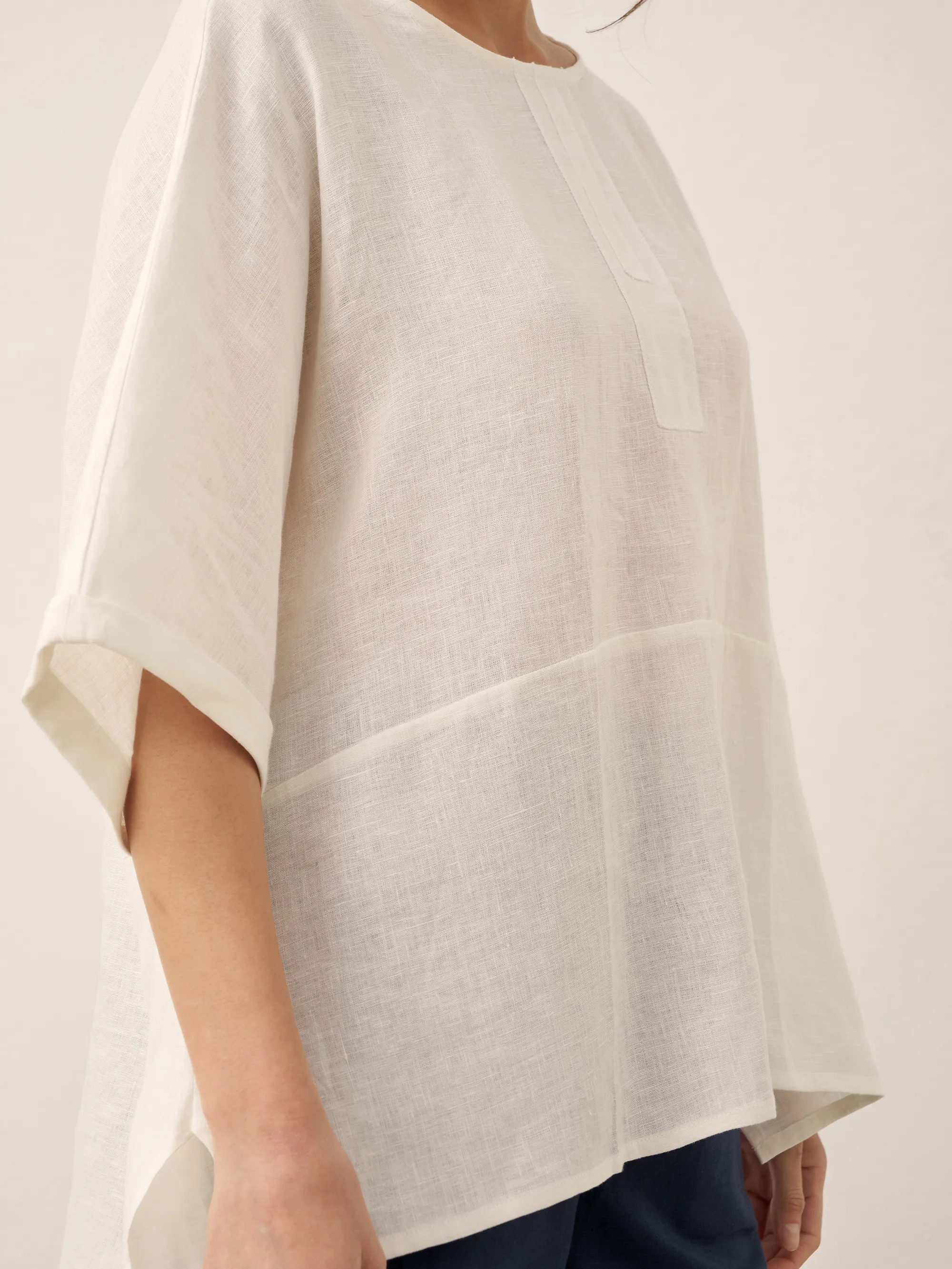 100% Linen Round Neck Mid-Sleeve Top ROBYN - Image 9