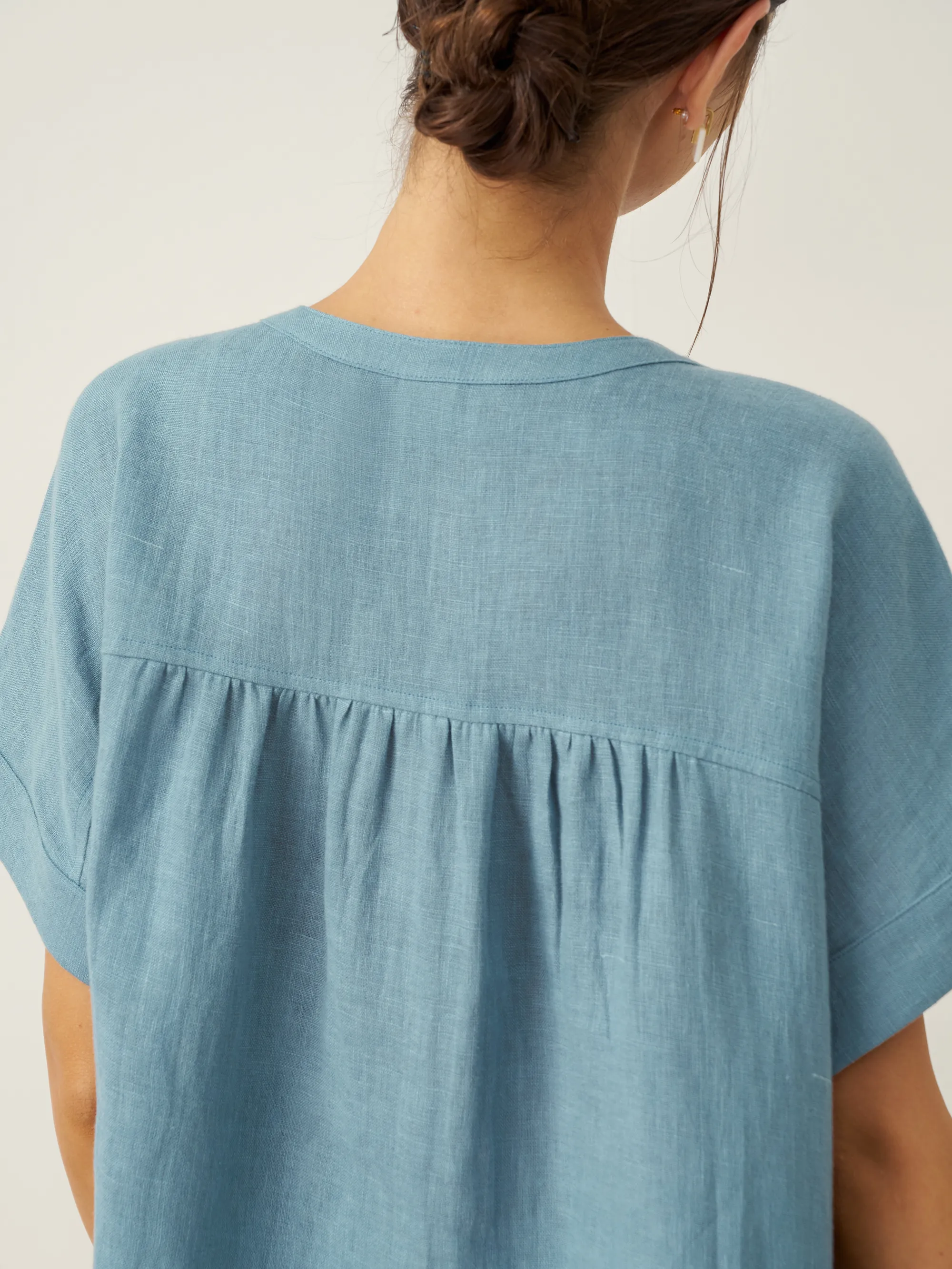 100% Linen Short Sleeve Crew Neck Shirt FINA - Image 7