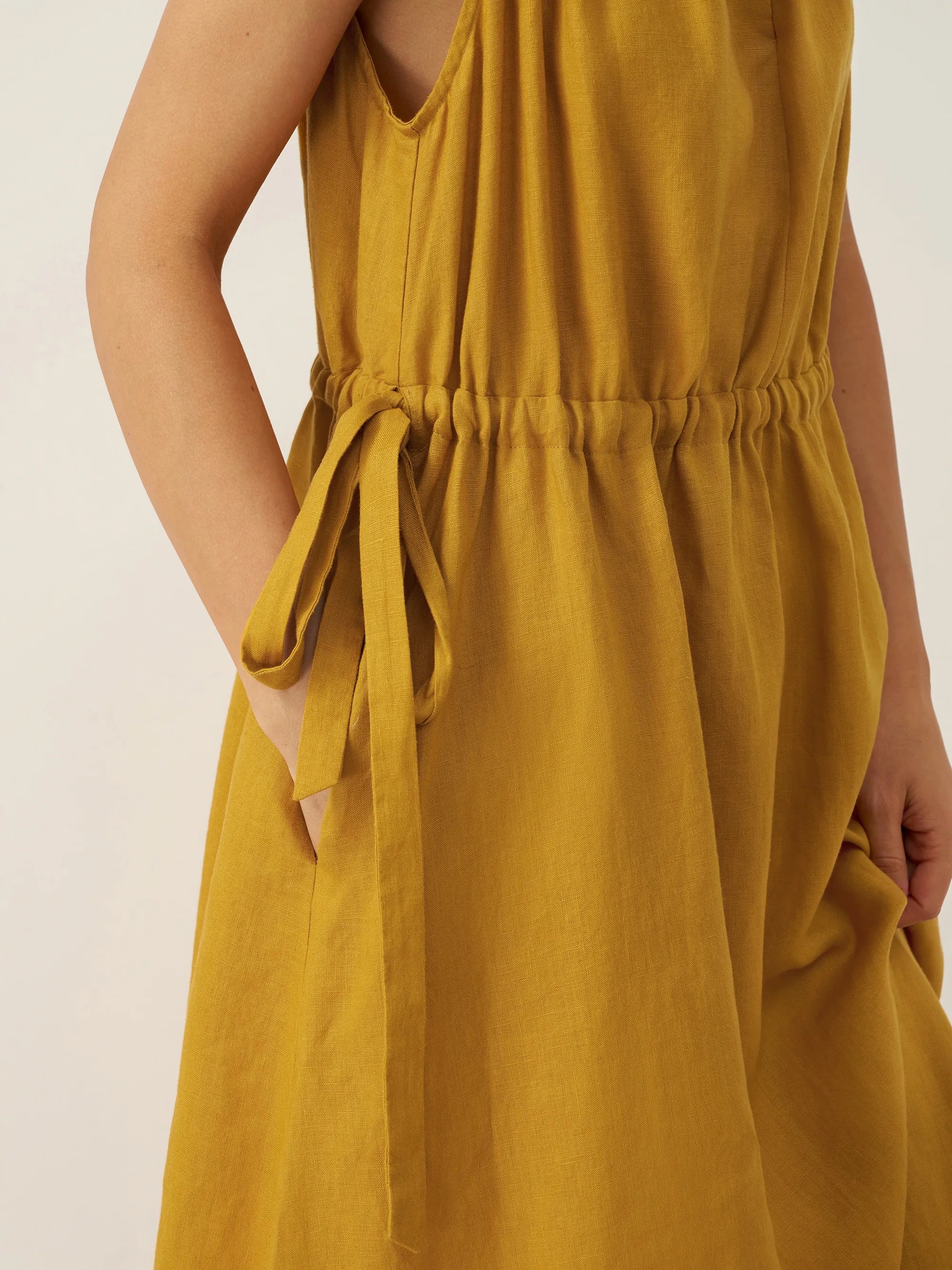 100% Linen V-Neck Halter Maxi Dress BETH - Image 10