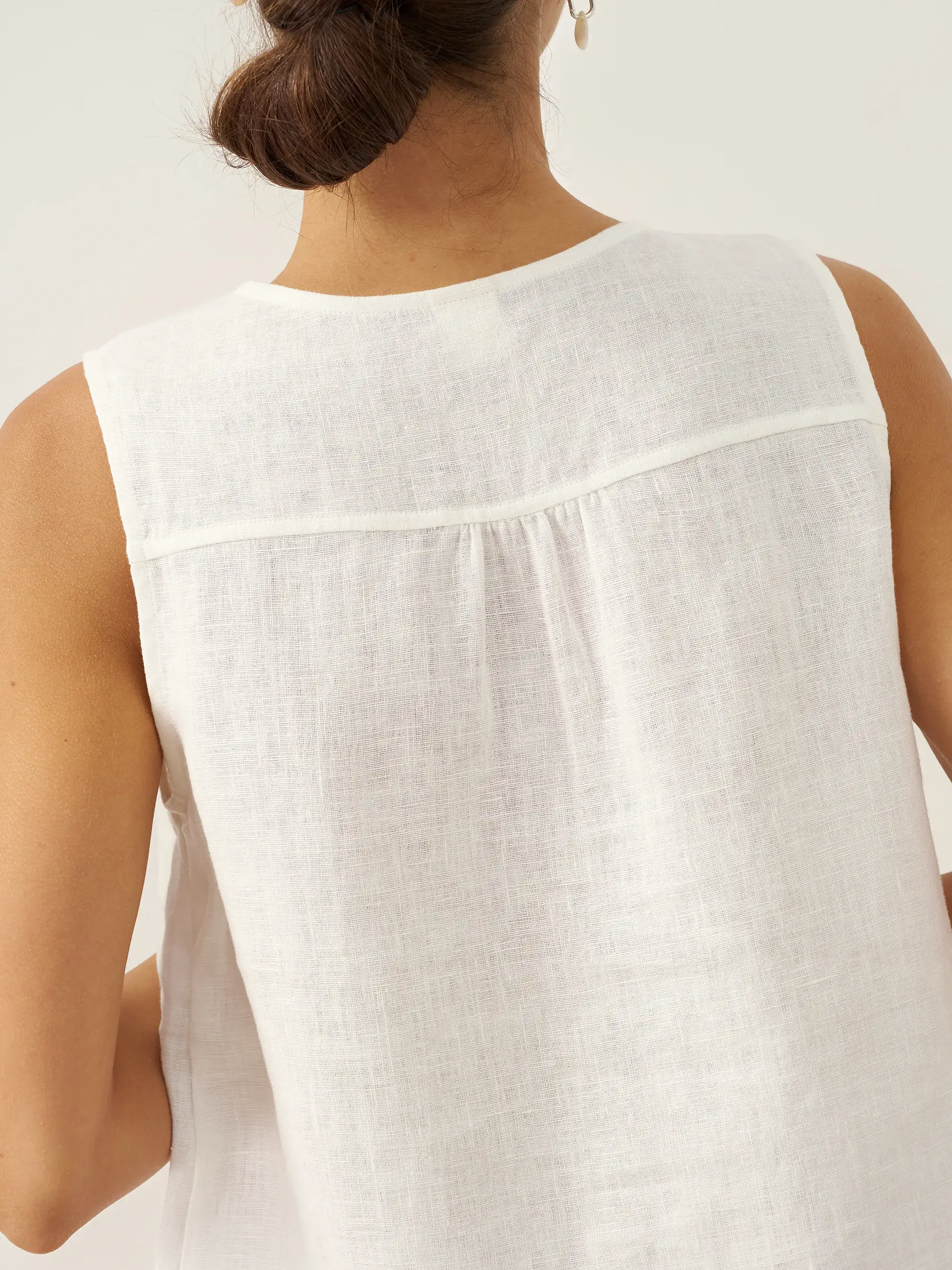 100% Linen V-Neck Sleeveless Tank Top NICOLE - Image 11