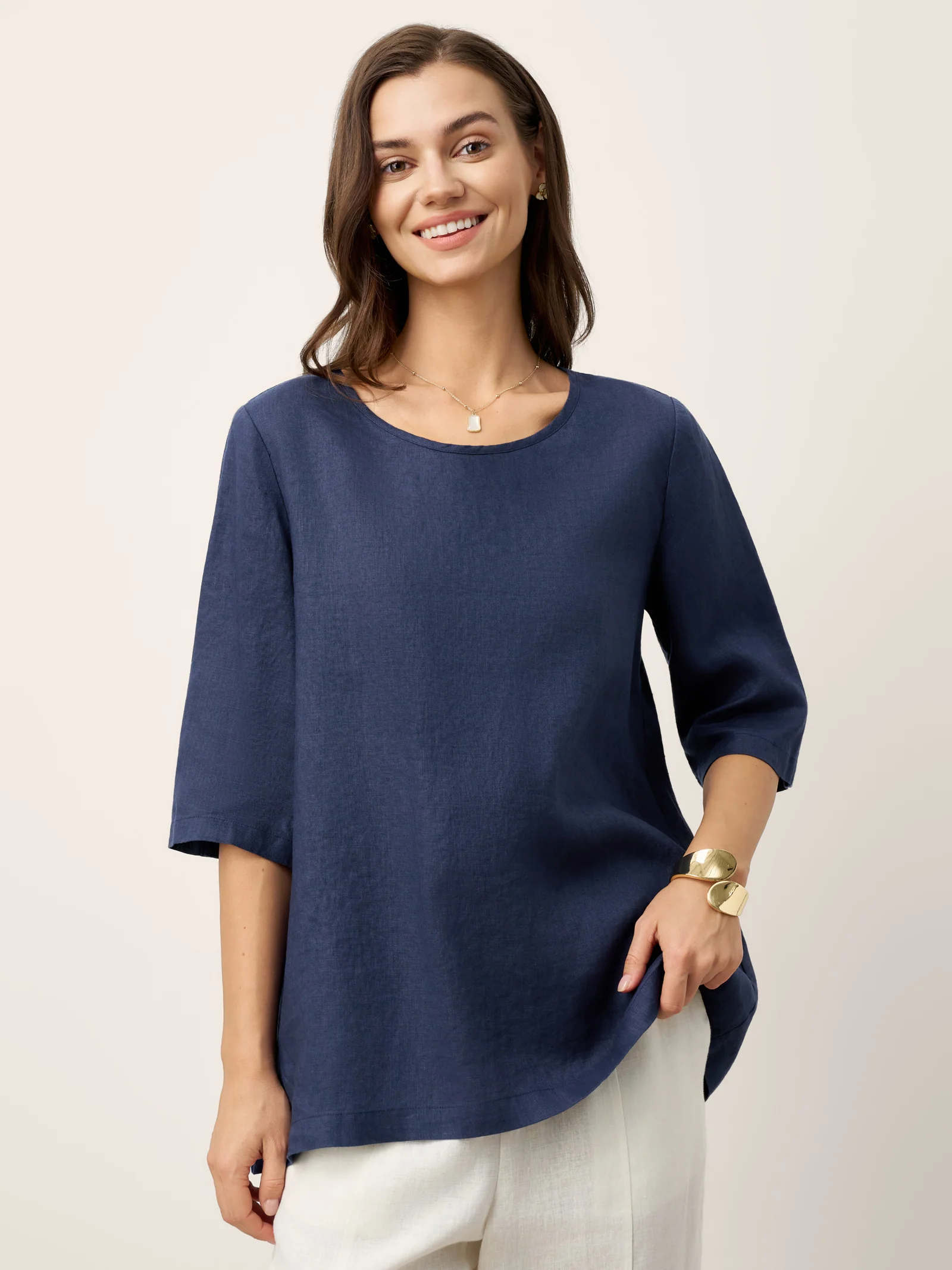 100% Linen Relaxed Back Button Top with Tab Sleeves SYLVANA - Image 3