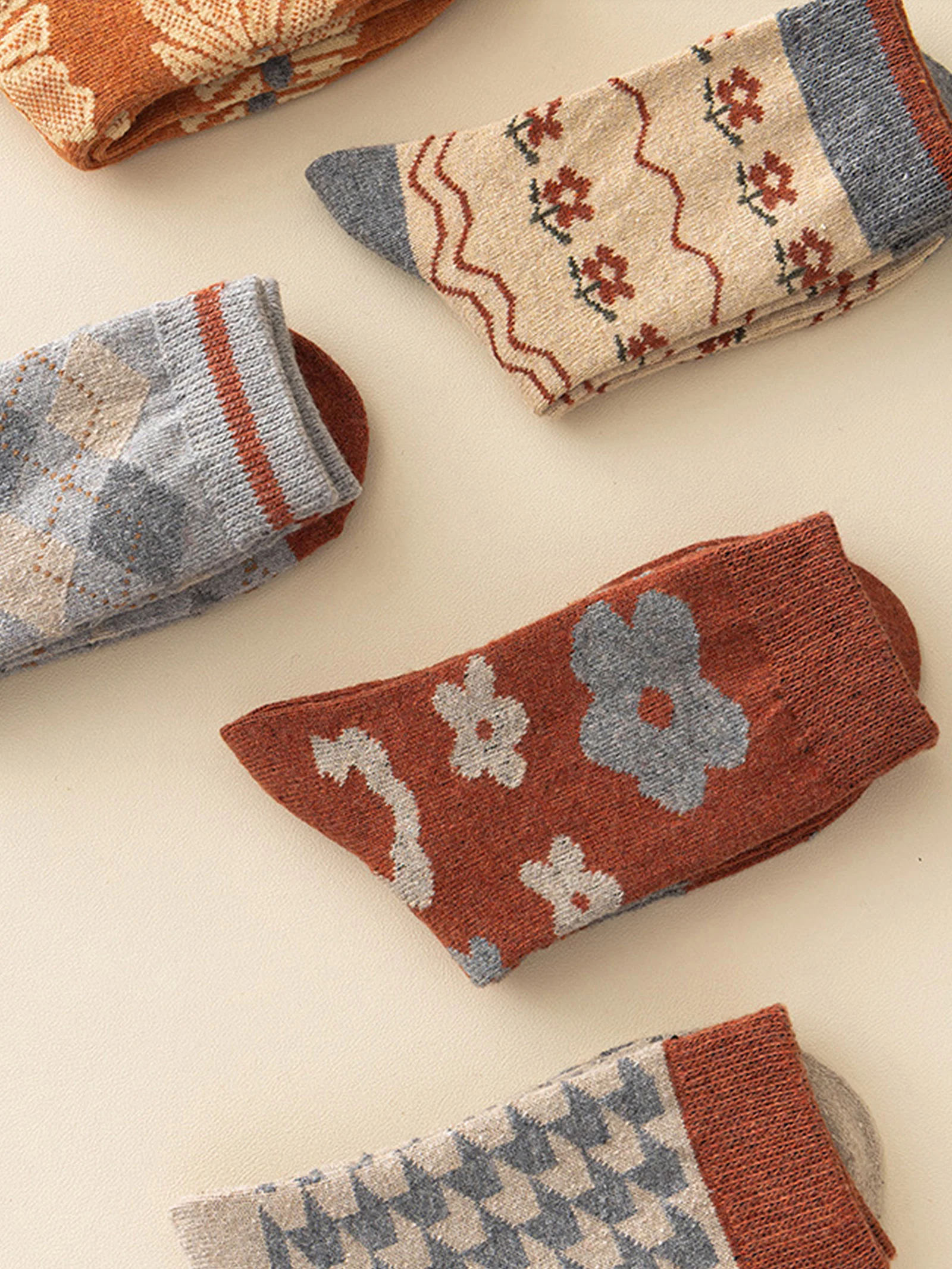 Combed Cotton 5-Pair Jacquard Mid-Calf Sock Set - Image 2