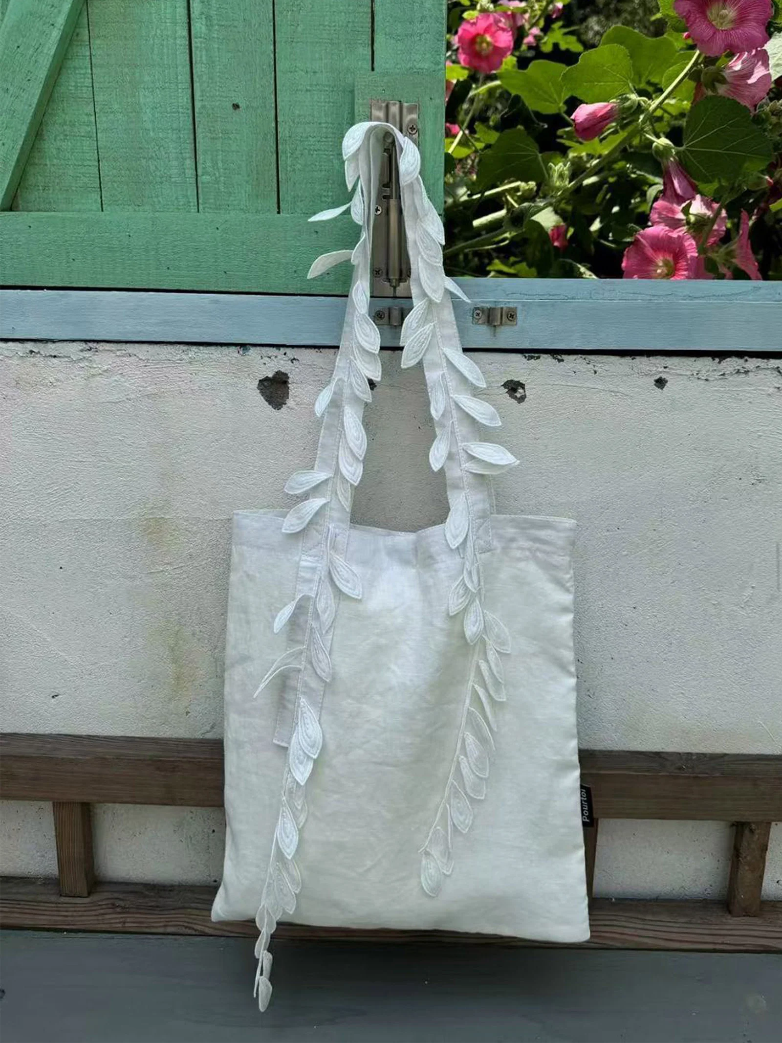 Cotton-Linen Embroidered Fringed Tote Bag