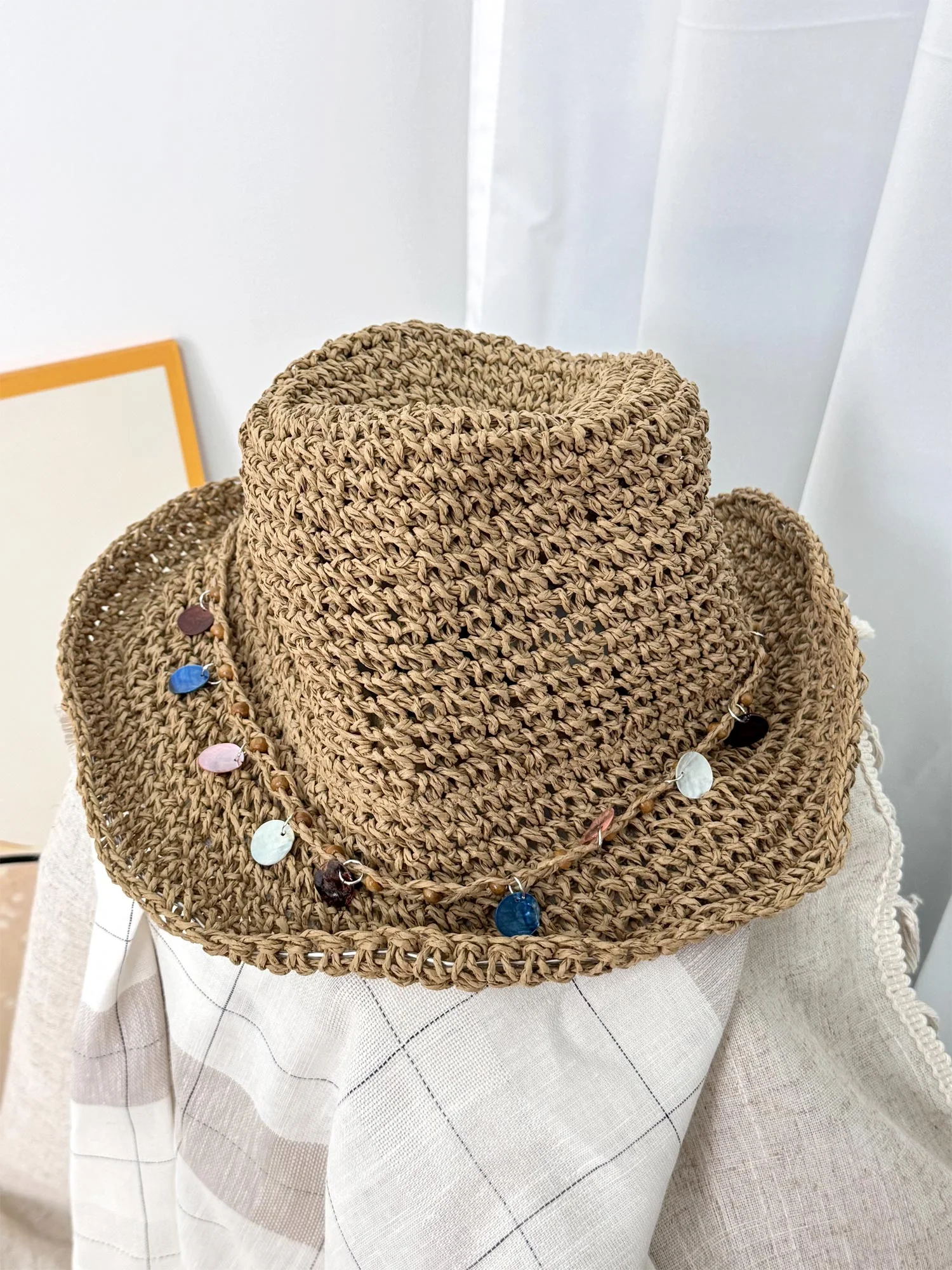 Foldable Wide Brim Straw Hat with Shell Decor - Image 4