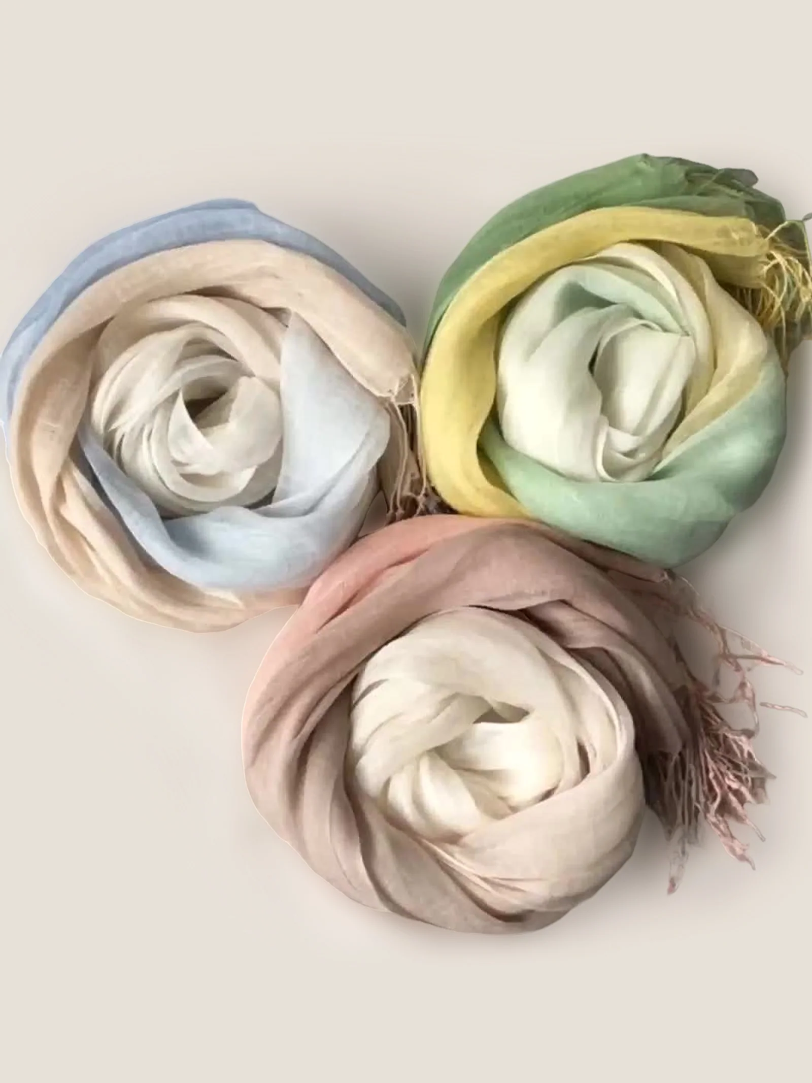 100% Linen Gradient Fringed Light Scarf - Image 13