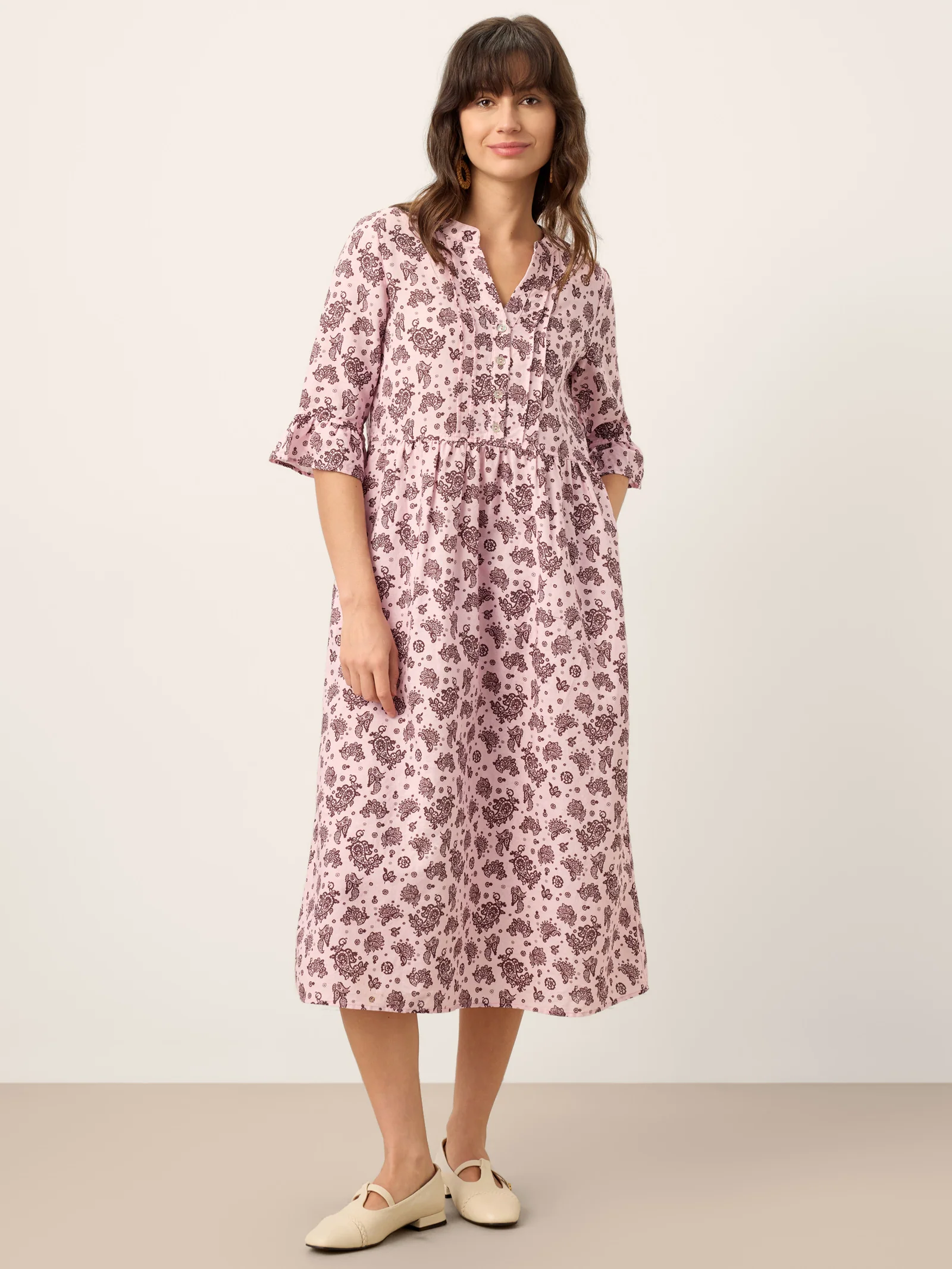 Linen Paisley Pintucked Ruffle-Cuff Maxi Dress MAELYN