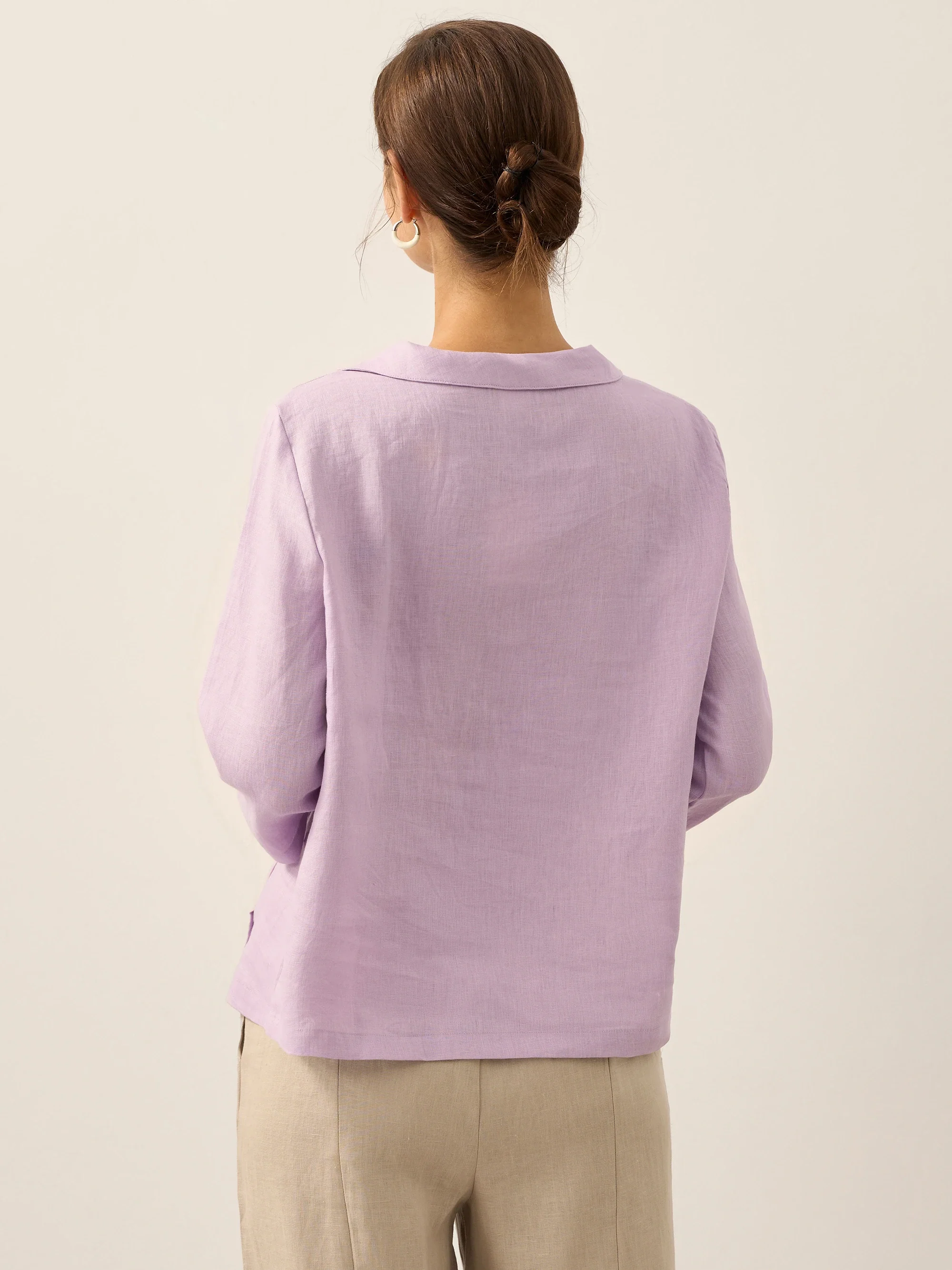 Linen Round Soft-Fold Collar Top LAURA - Image 10