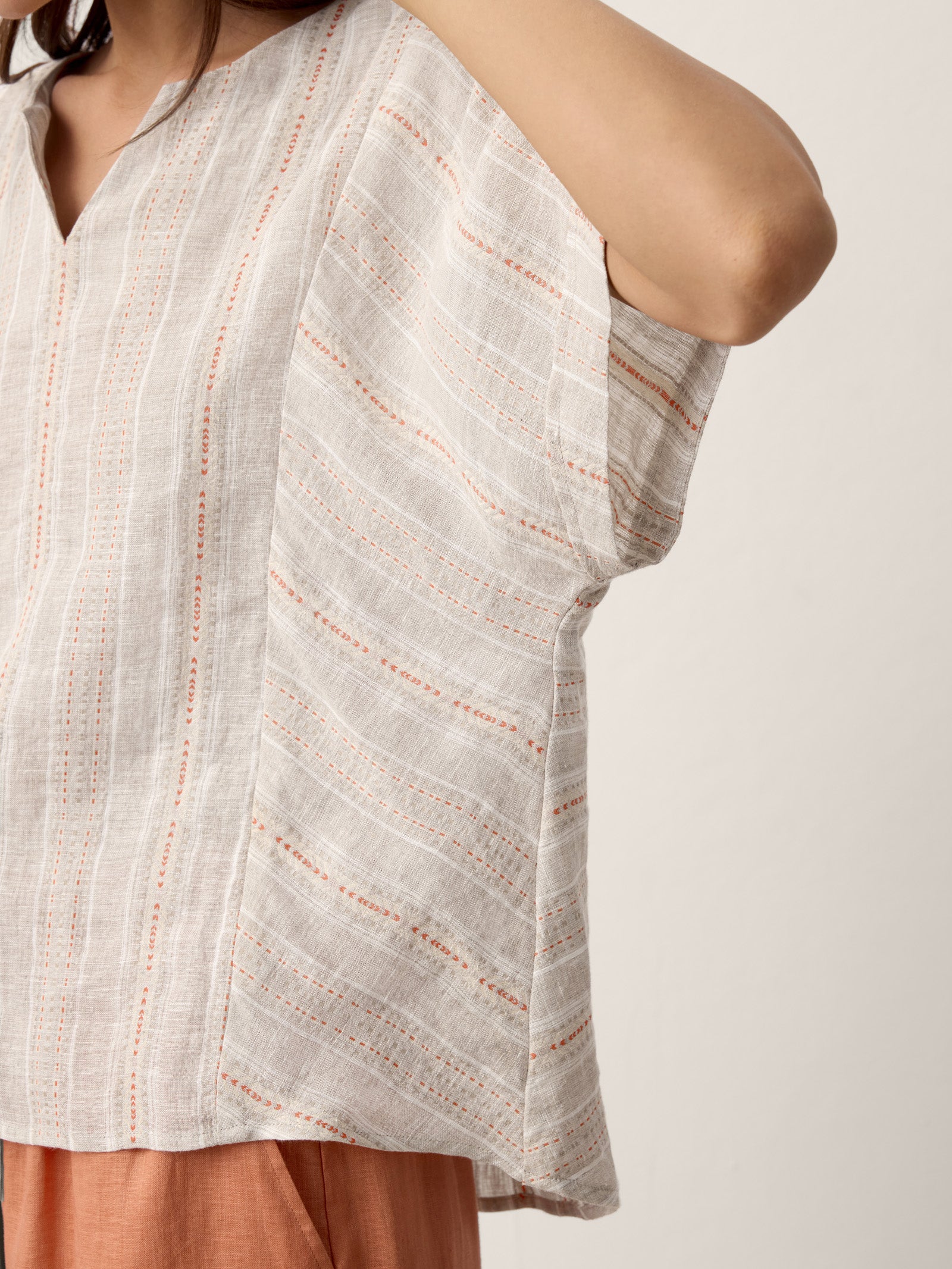 Linen Split-Neck Drop-Shoulder Top KIERA - Image 5