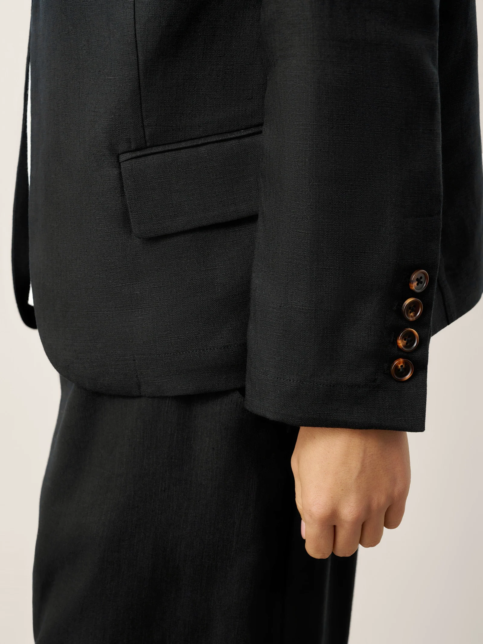 Linen-Lyocell Relaxed V-neck Tailored Blazer VERITY - Image 8