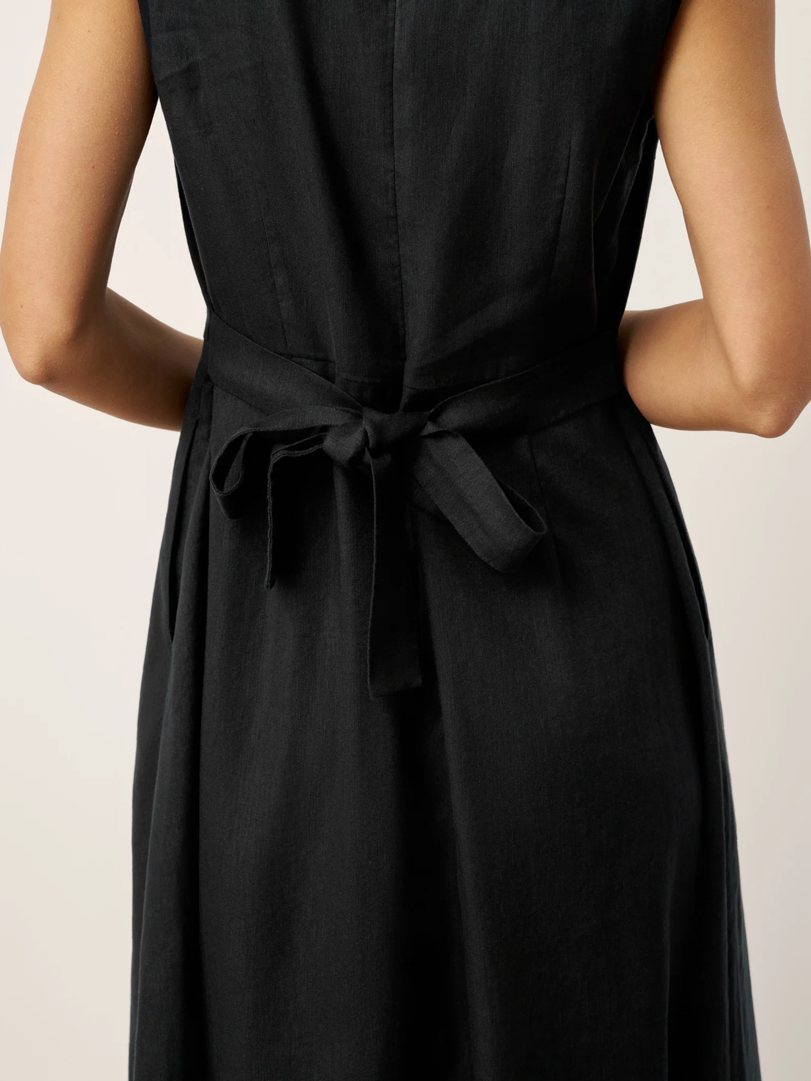 Linen-Lyocell V-Neck Sleeveless Maxi Dress WILLOW - Image 7