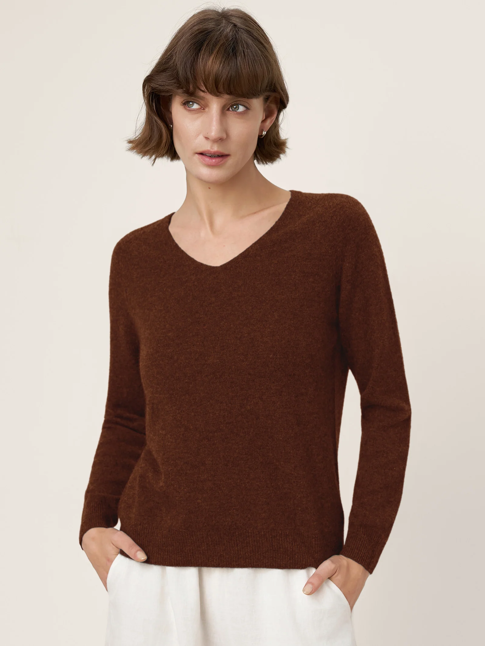 Premium Cashmere Blend Hand-Finished Seamless V-Neck Sweater SURI - Image 15