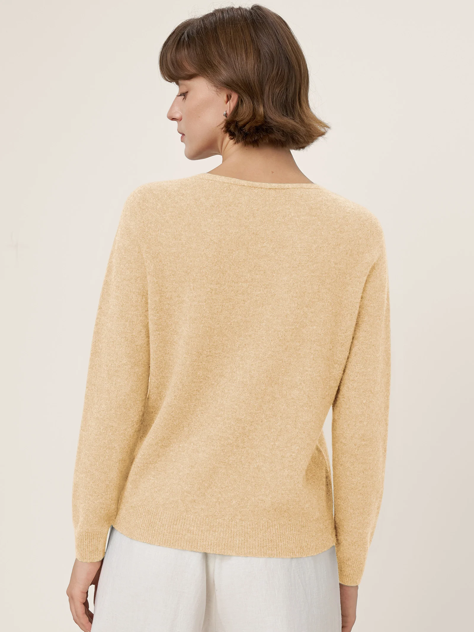 Premium Cashmere Blend Hand-Finished Seamless V-Neck Sweater SURI - Image 20