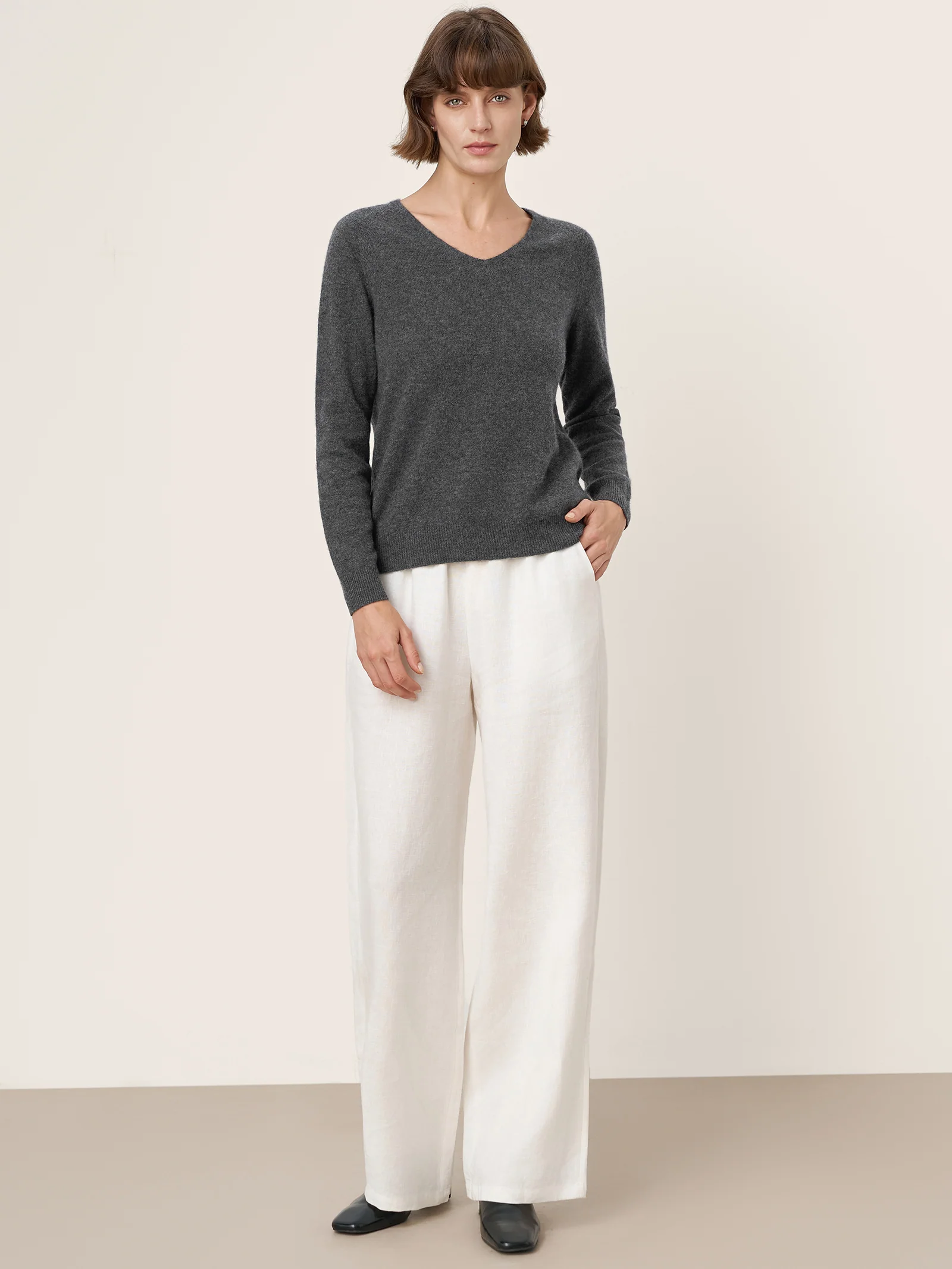 Premium Cashmere Blend Hand-Finished Seamless V-Neck Sweater SURI - Image 4