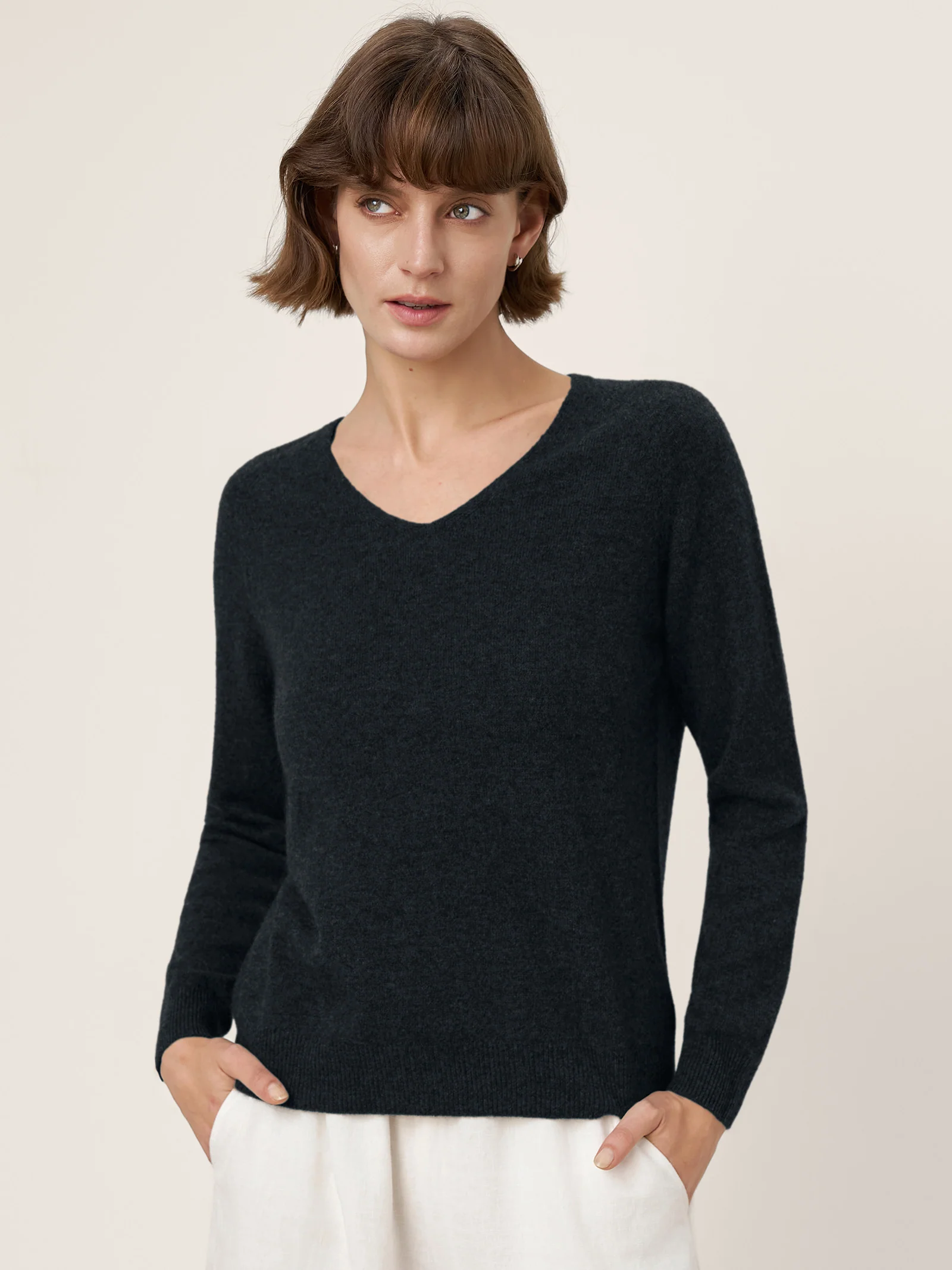 Premium Cashmere Blend Hand-Finished Seamless V-Neck Sweater SURI - Image 7