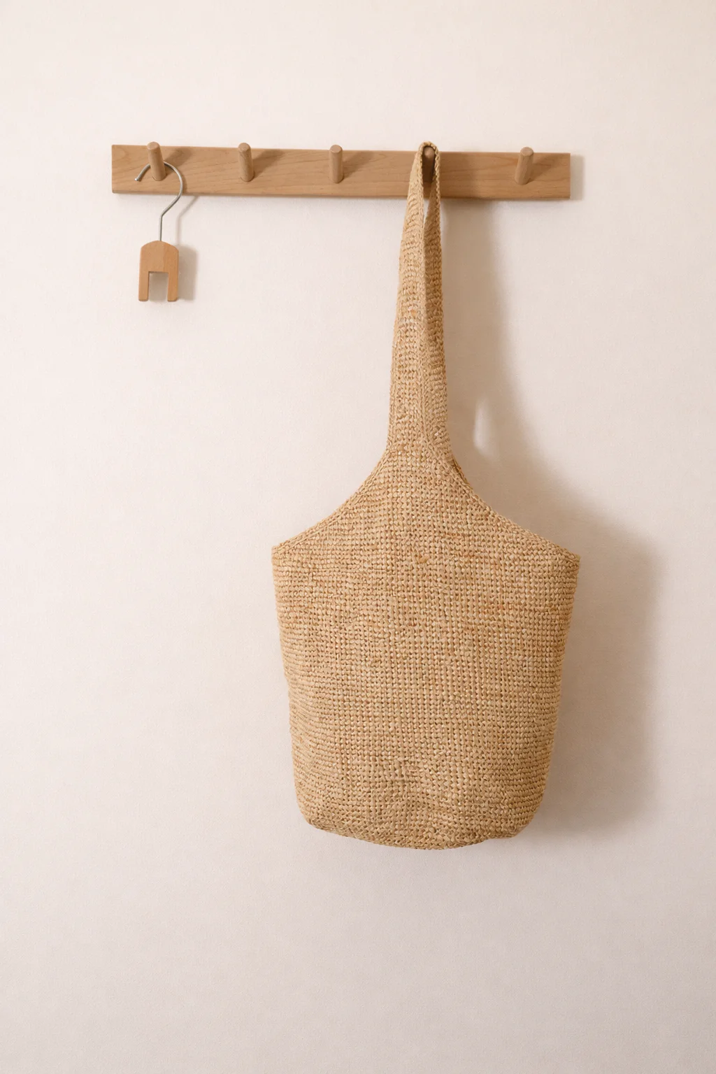 Raffia Straw Bucket Bag Handwoven Structured Shoulder Beach Vacation Bag - Image 6