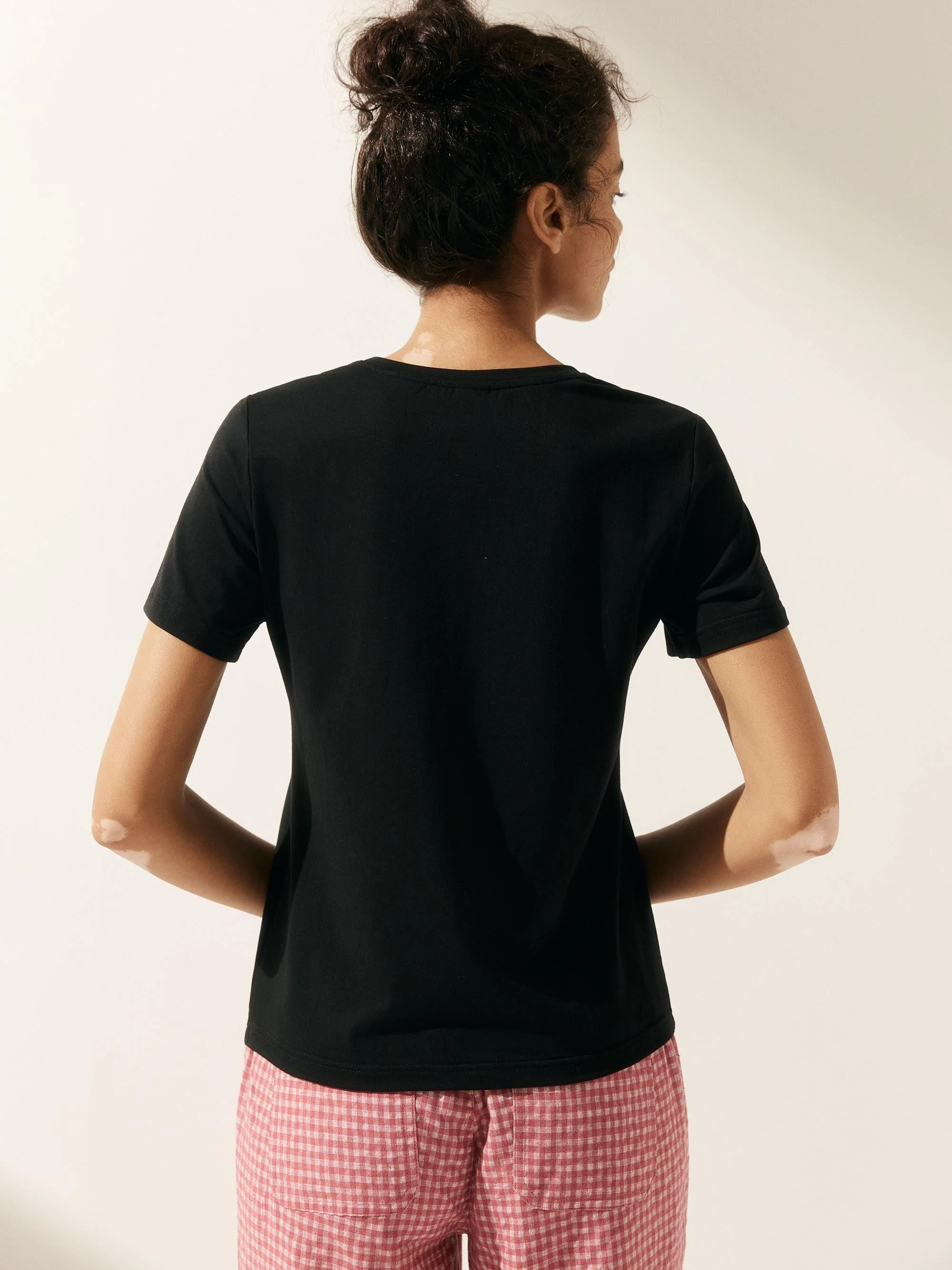 Stretch-Knit Bamboo Classic Basic Tee BELLE - Image 13