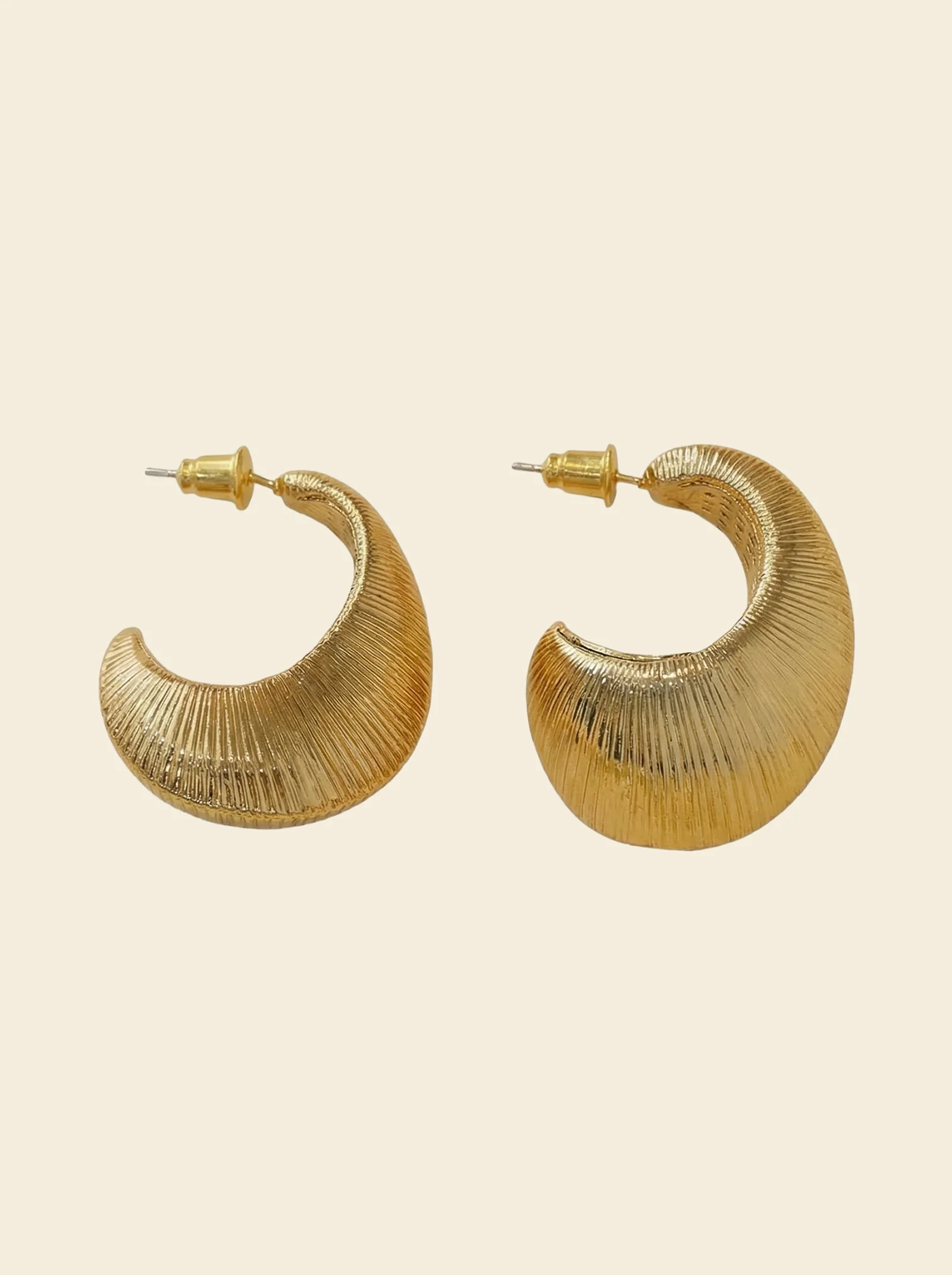 Textured Oval C-Hoop Earrings